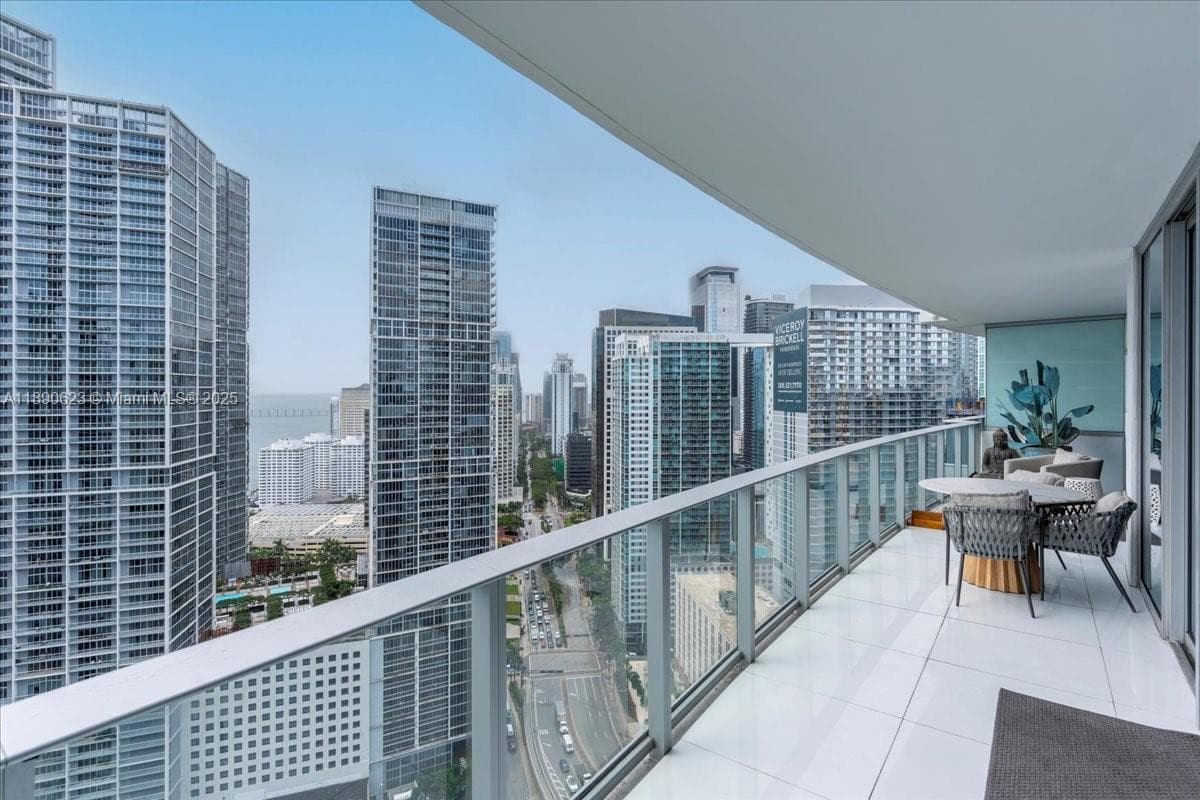 200 Biscayne Boulevard Way # 3608, Miami FL 33131