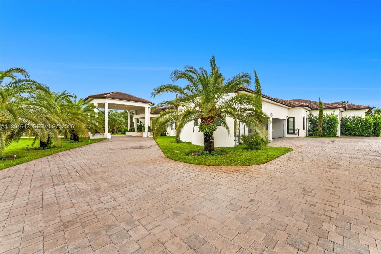 12175 SW 45th St, Miami FL 33175