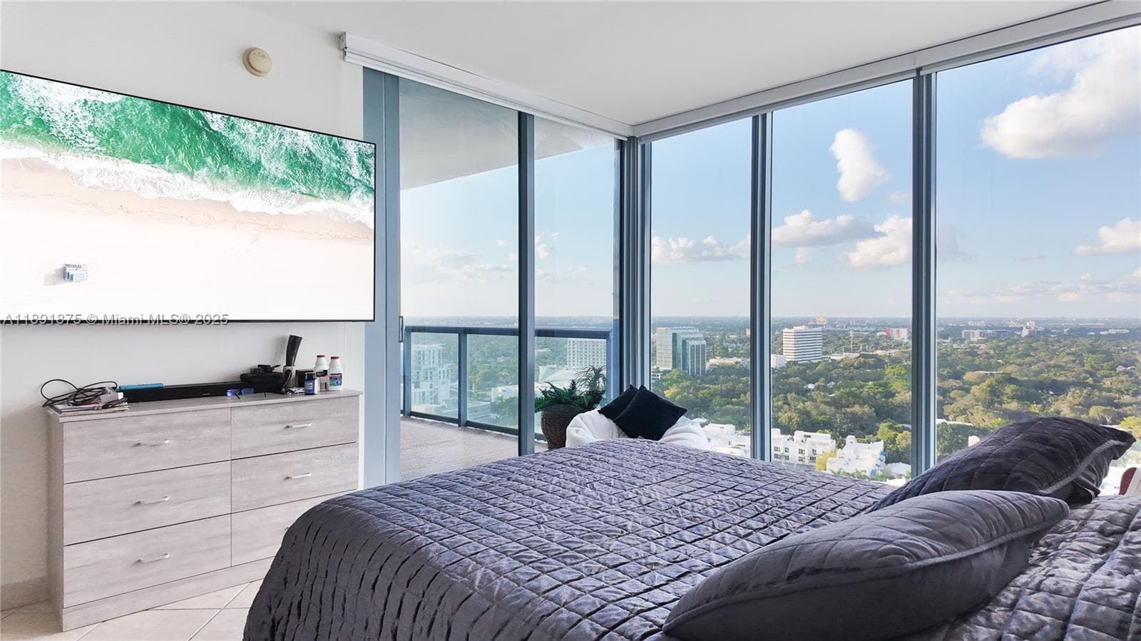 601 NE 36th St # 2206, Miami FL 33137