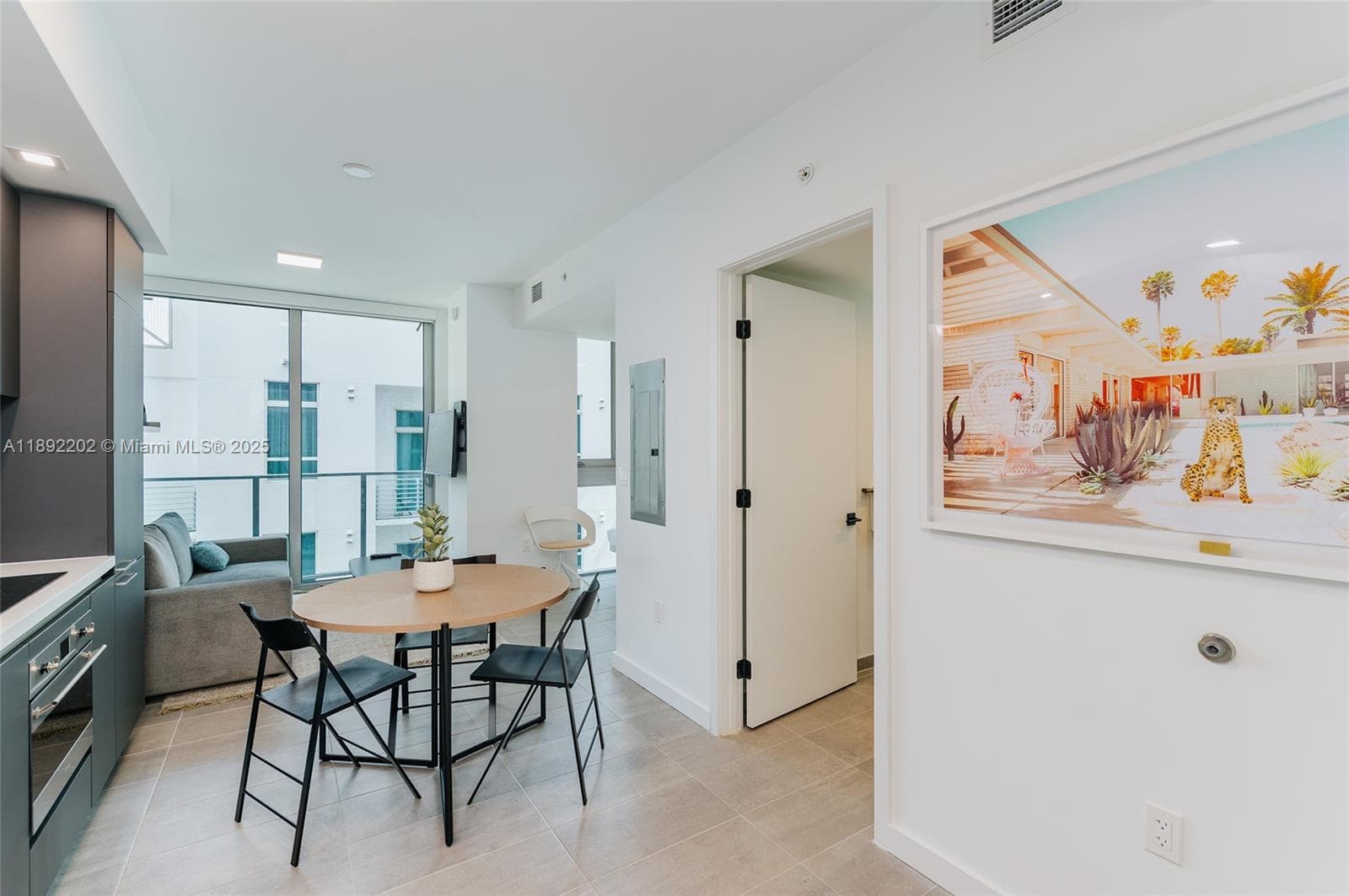 227 NE 2nd St # 2508, Miami FL 33132
