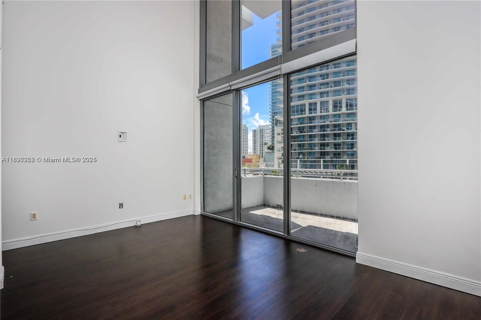 1050 Brickell Ave # 414, Miami FL 33131