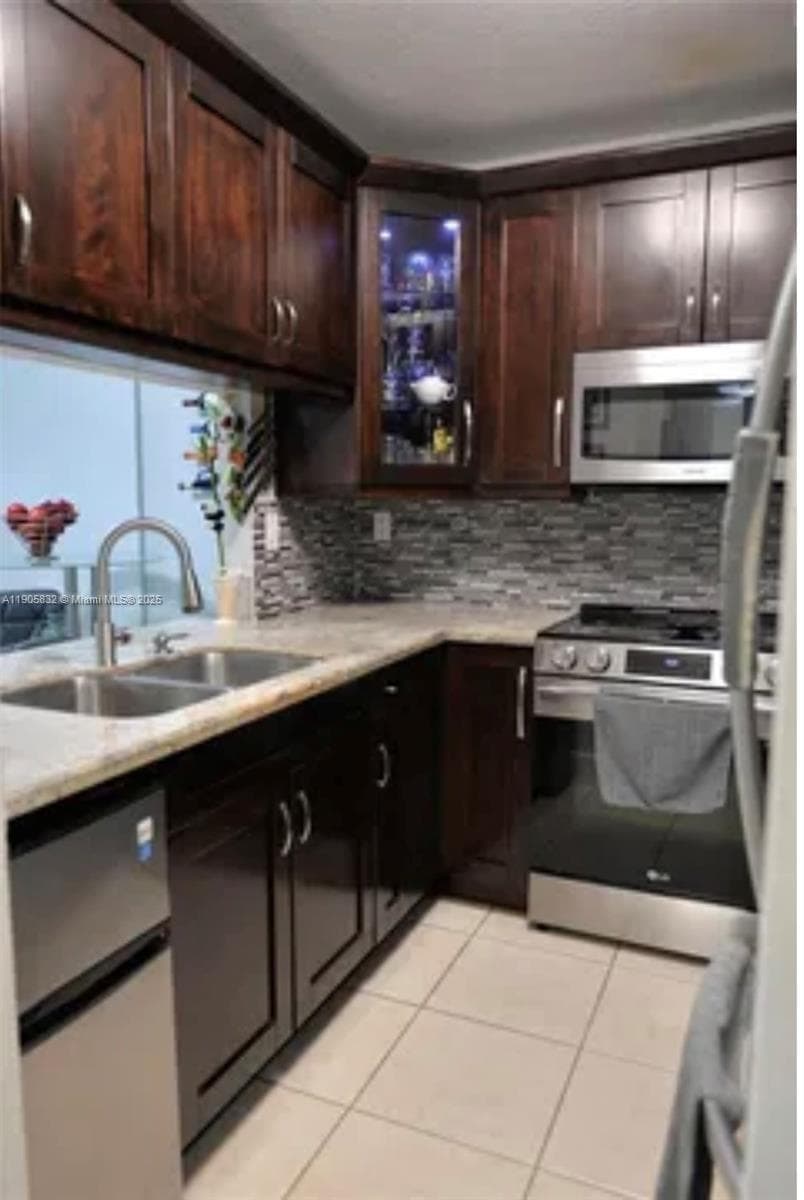 10900 SW 104th St # 314, Miami FL 33176