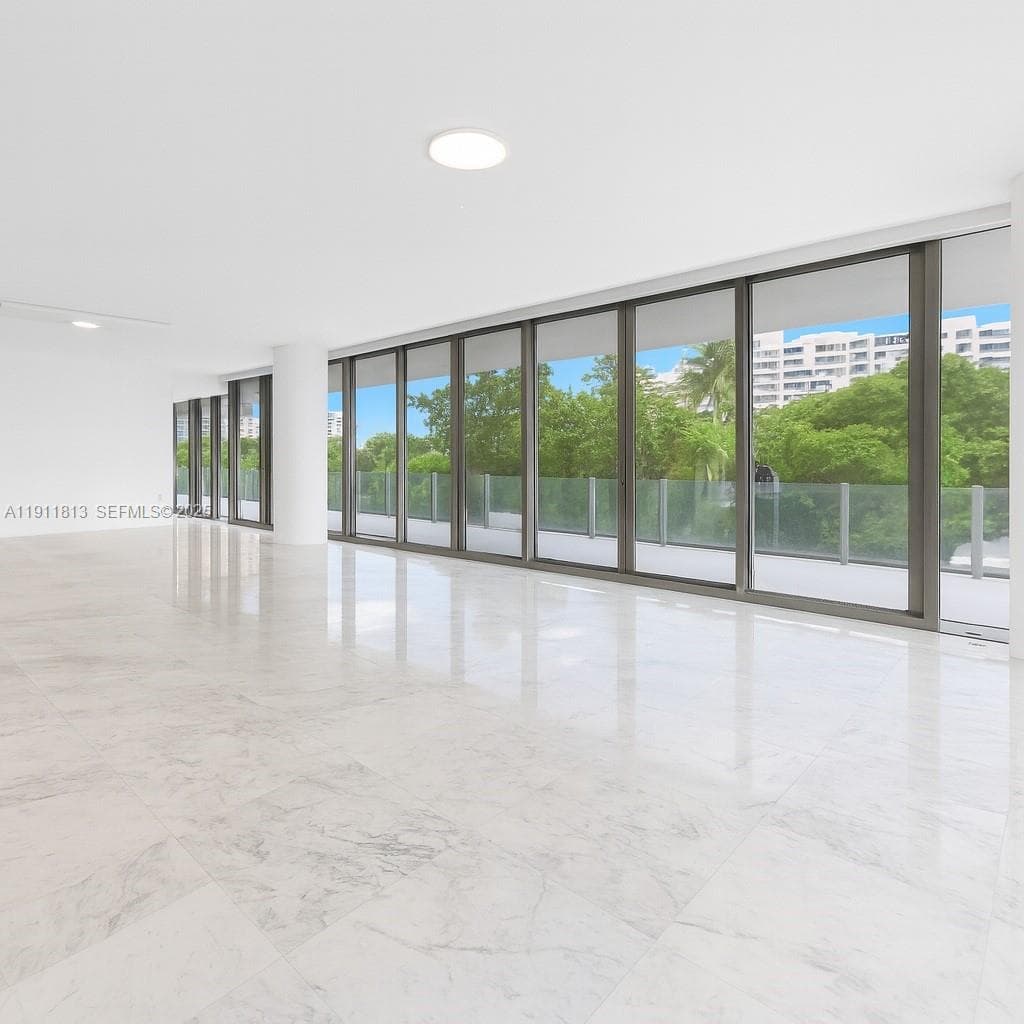 350 E Ocean Dr # 301N, Key Biscayne FL 33149