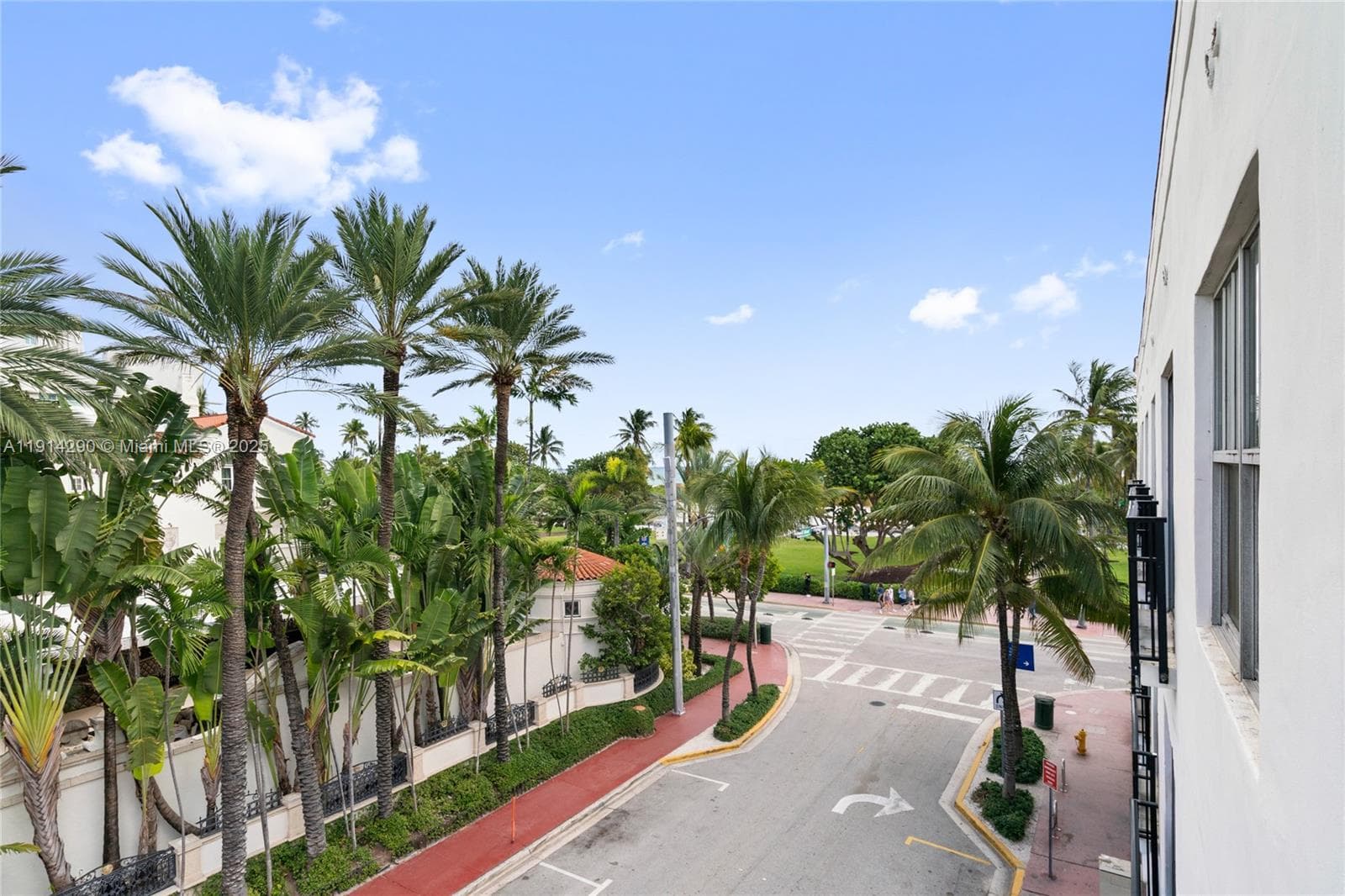 1060 Ocean Dr # D307, Miami Beach FL 33139