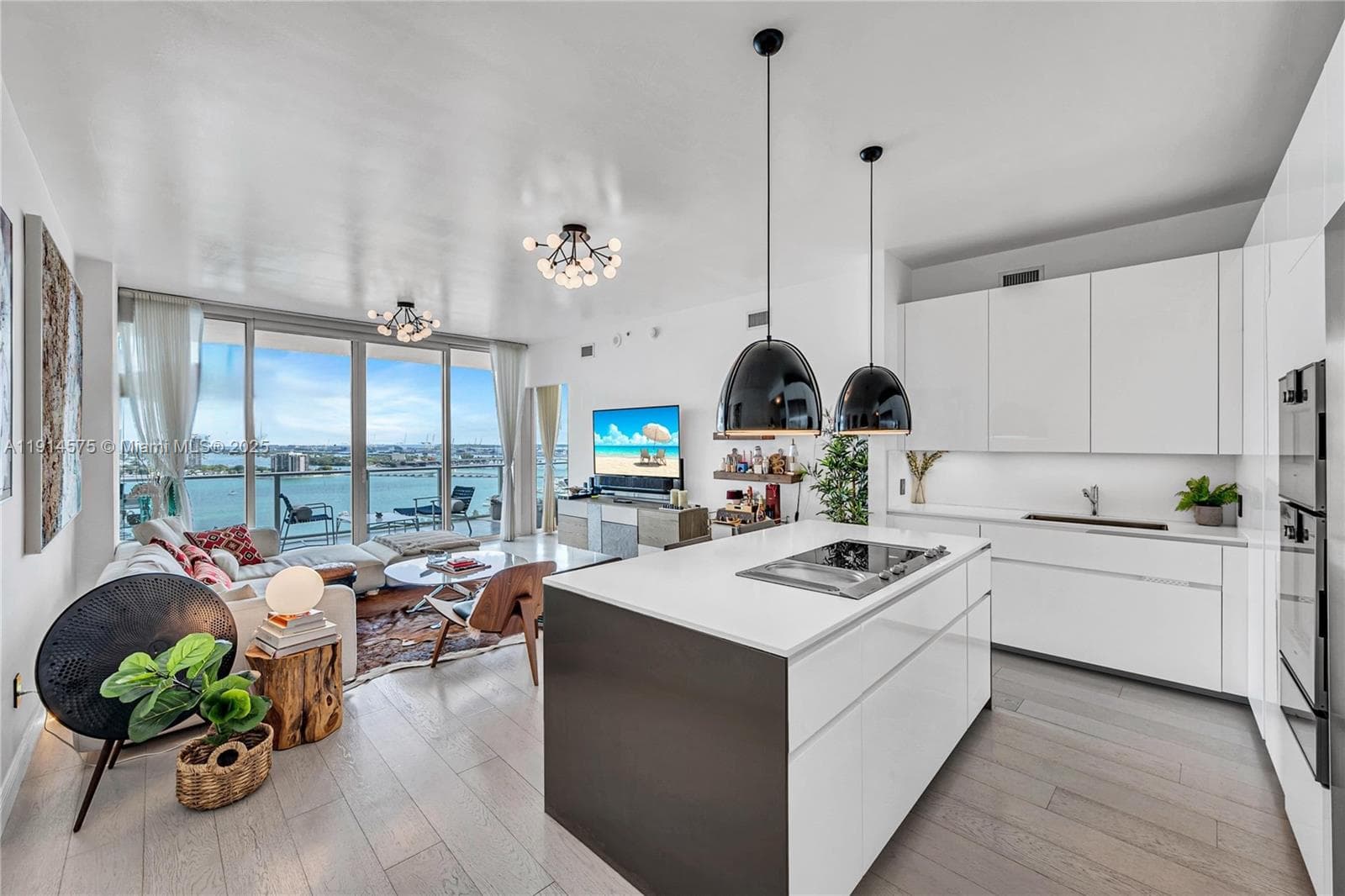 2020 N Bayshore Dr # 1906, Miami FL 33137
