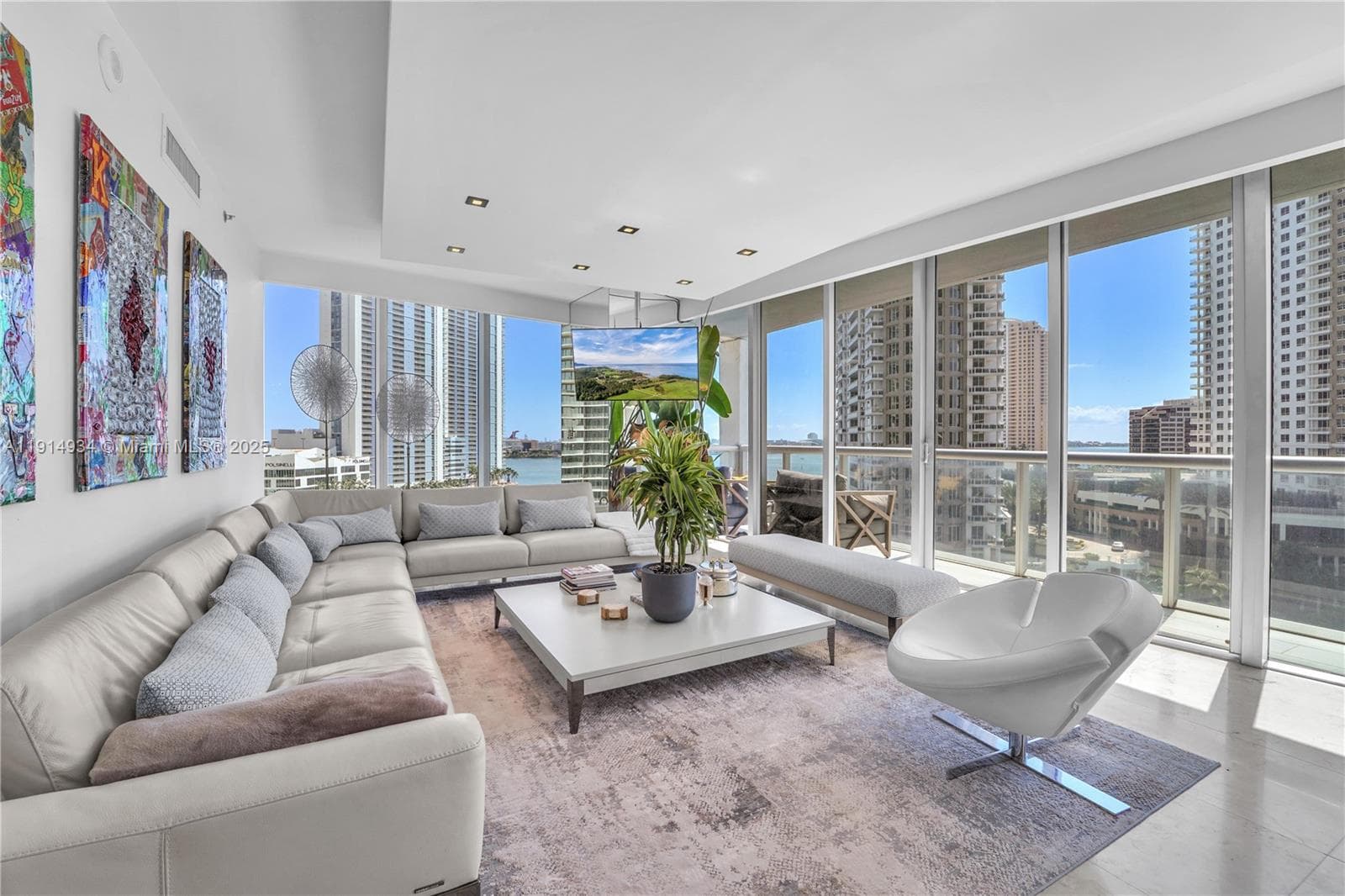 465 Brickell Ave # 1001, Miami FL 33131