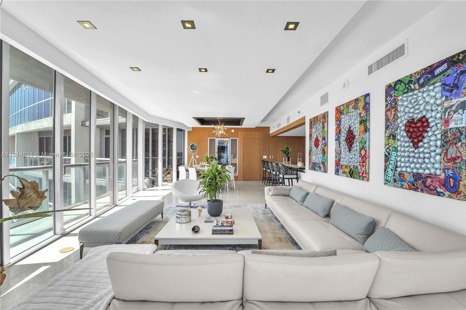 465 Brickell Ave # 1001, Miami FL 33131