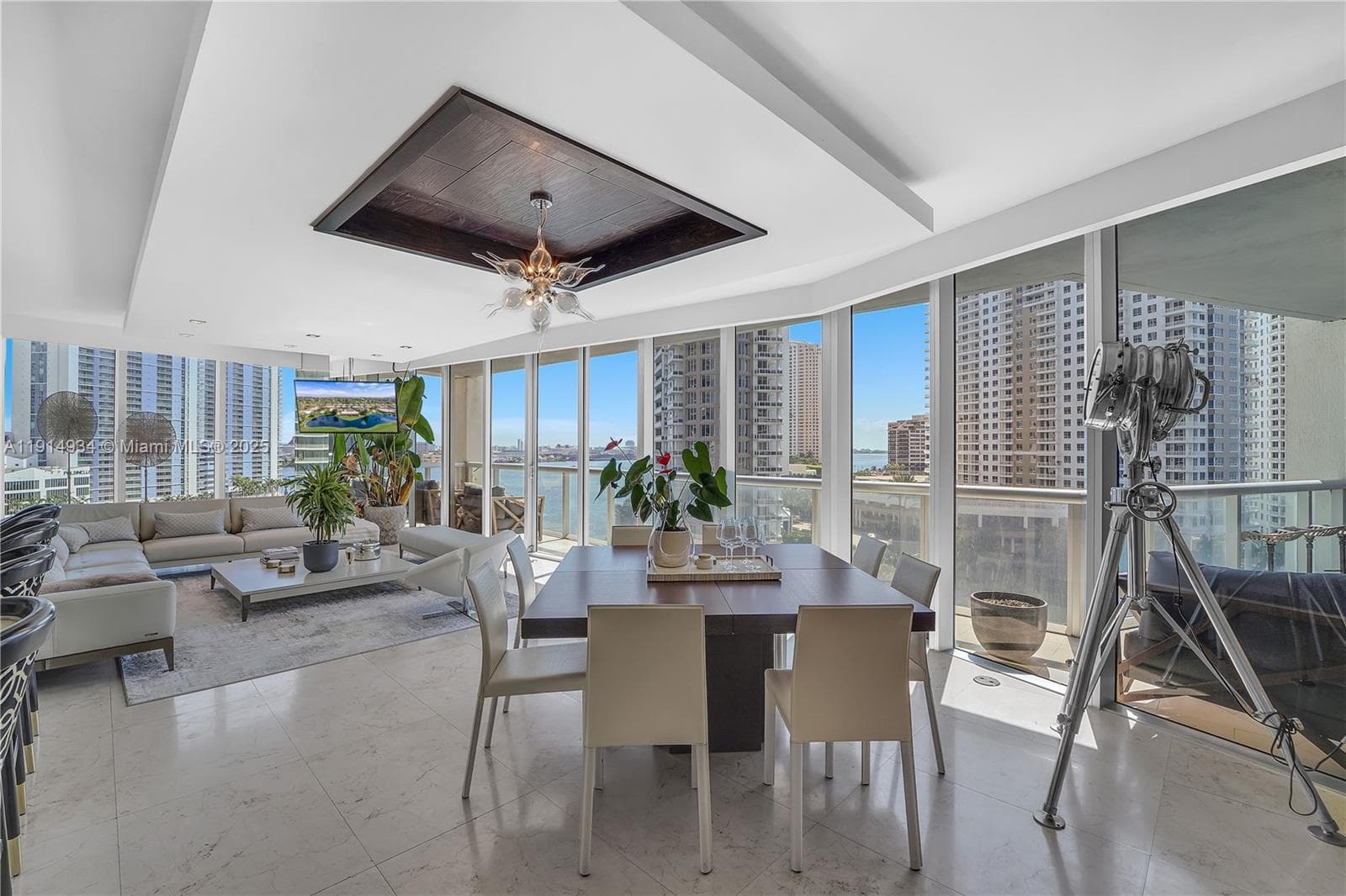 465 Brickell Ave # 1001, Miami FL 33131