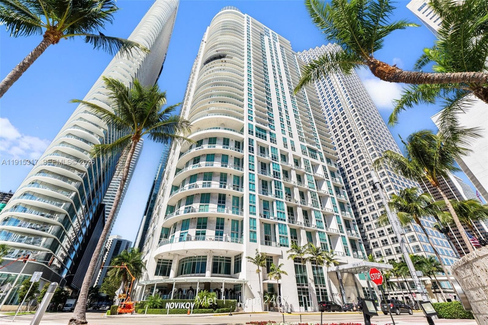 300 S Biscayne Blvd # 2407, Miami FL 33131