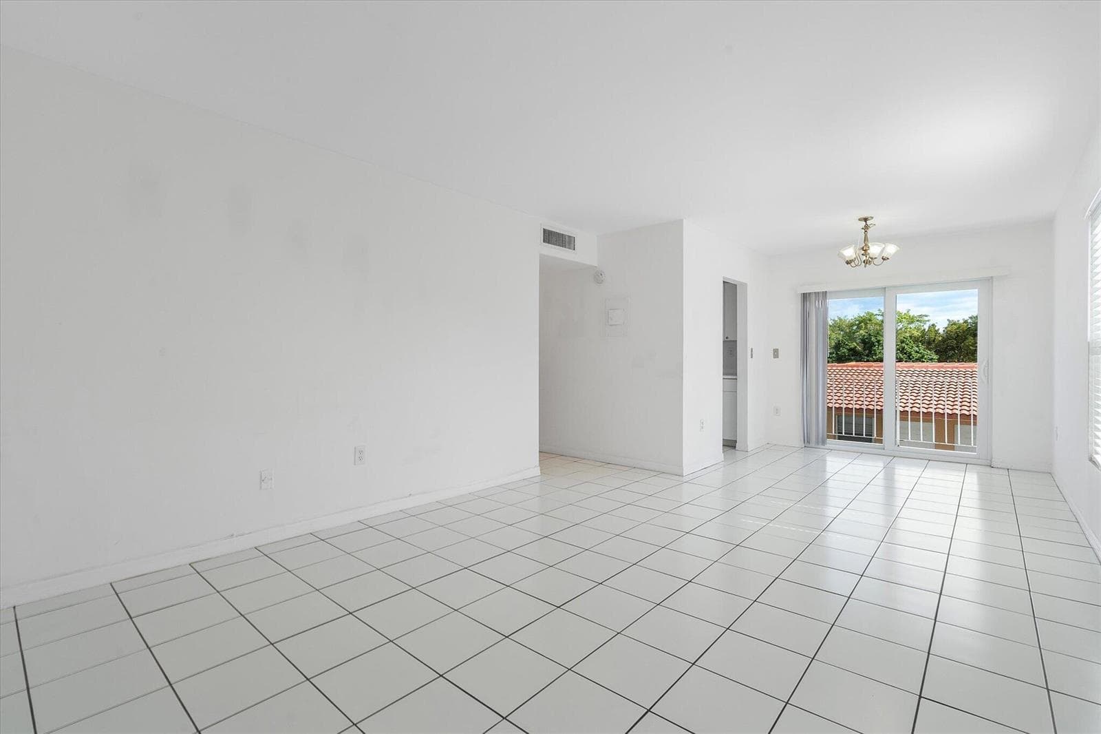 2138 SW 6th Street # 301, Miami FL 33135