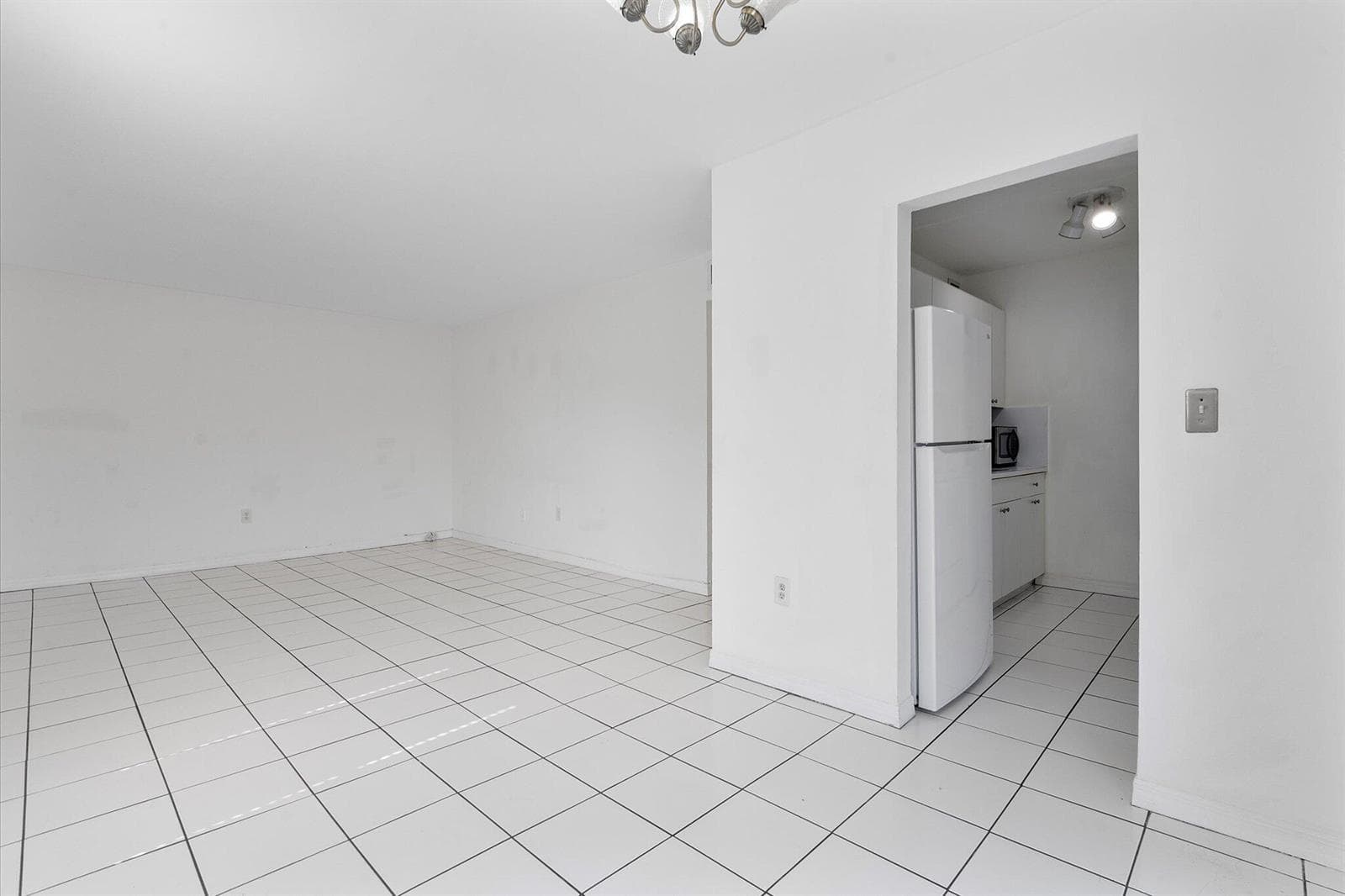 2138 SW 6th Street # 301, Miami FL 33135