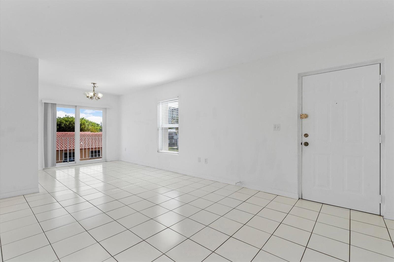 2138 SW 6th Street # 301, Miami FL 33135
