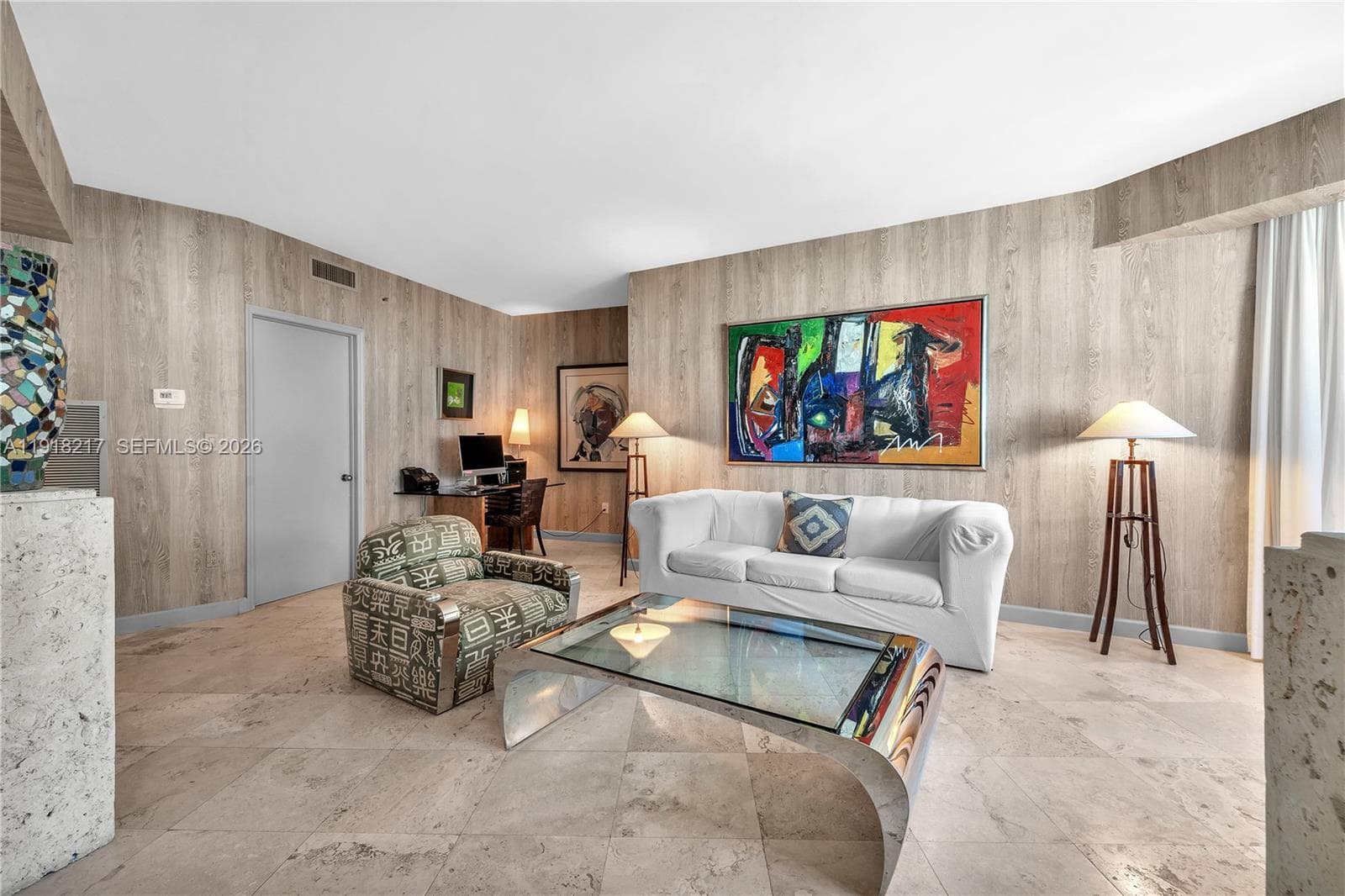 300 S Pointe Dr # 906, Miami Beach FL 33139