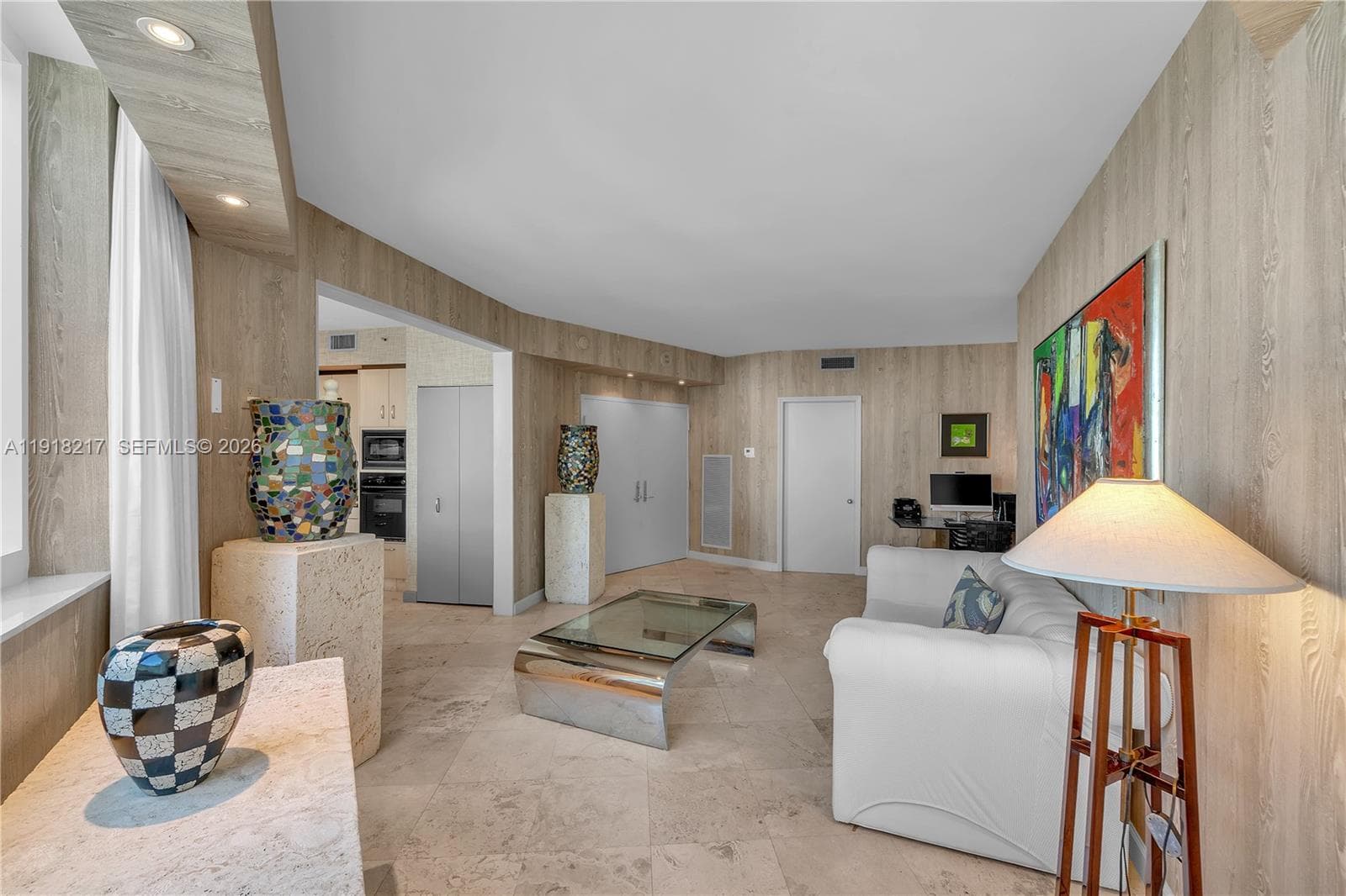 300 S Pointe Dr # 906, Miami Beach FL 33139