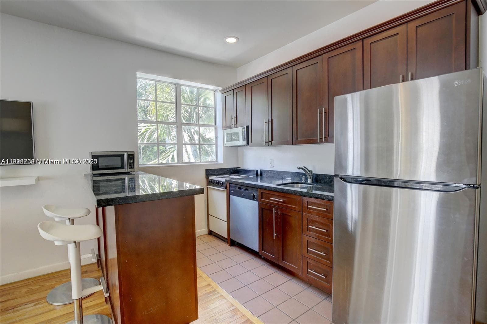 1127 Euclid Ave # 206, Miami Beach FL 33139