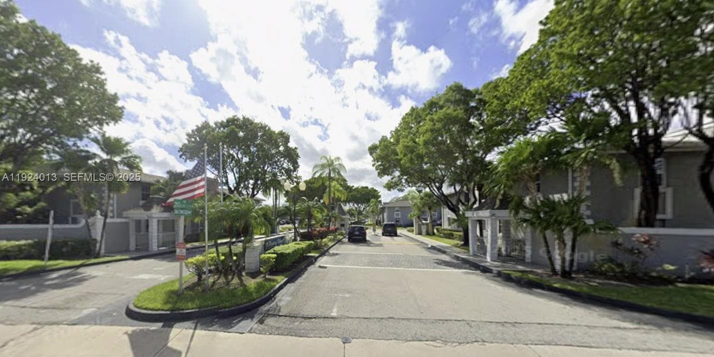 464 NE 210th Cir Ter # 10A, Miami FL 33179