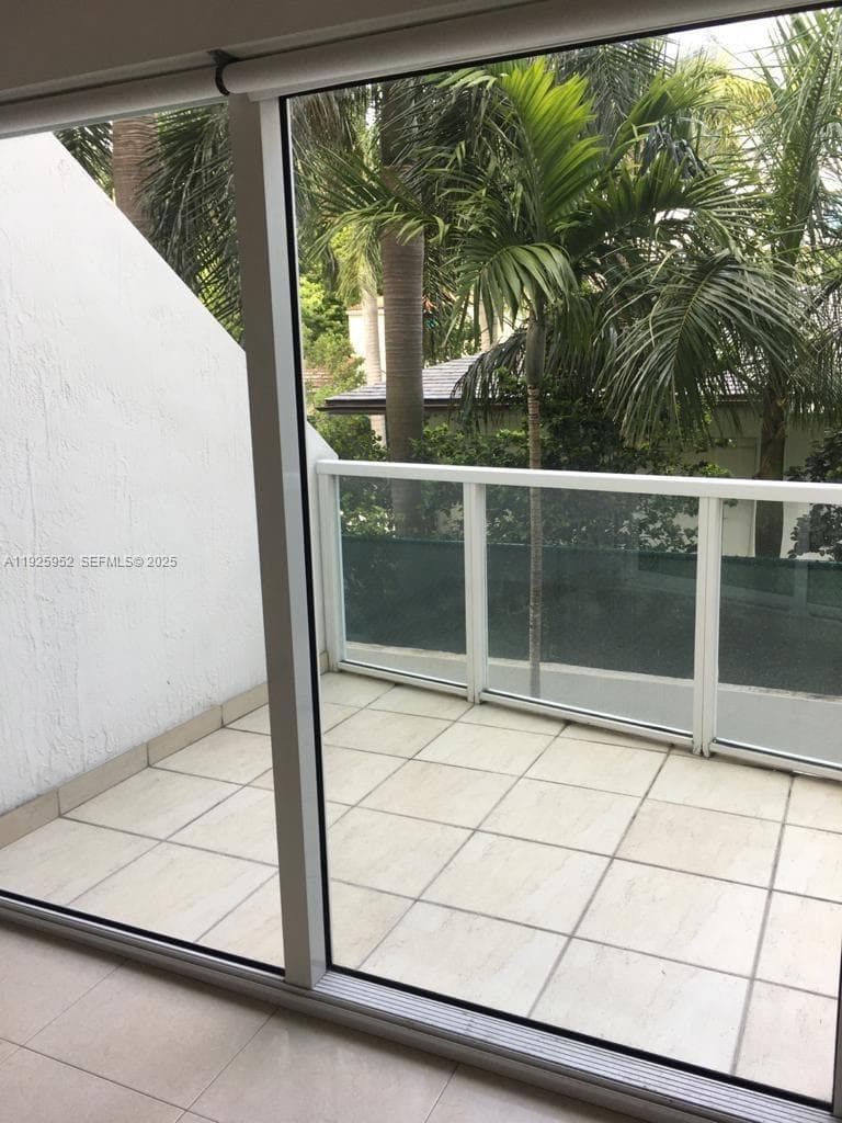 1650 Brickell Ave # 111, Miami FL 33129