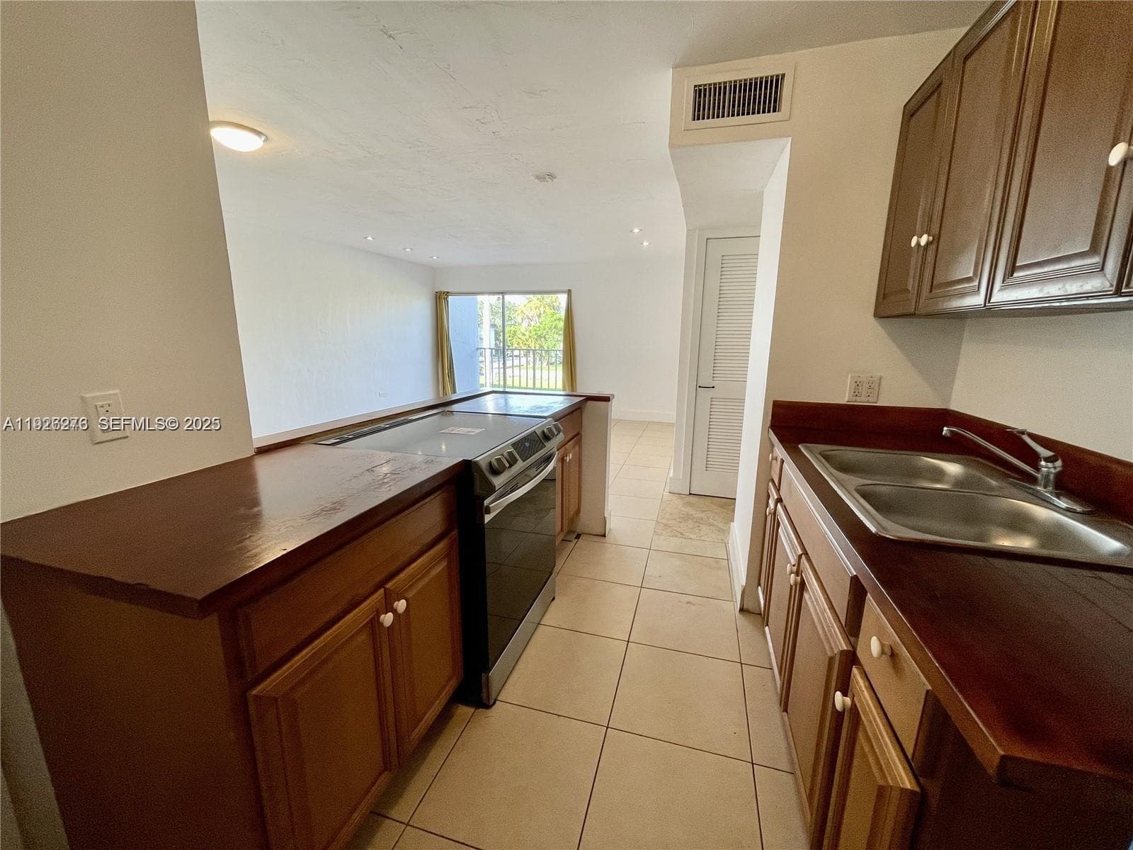7250 SW 94th Pl # B6, Miami FL 33173