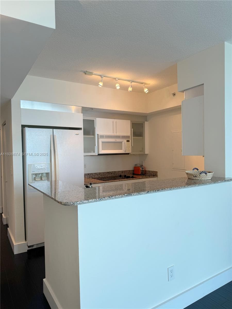 335 S Biscayne Blvd # 2403, Miami FL 33131
