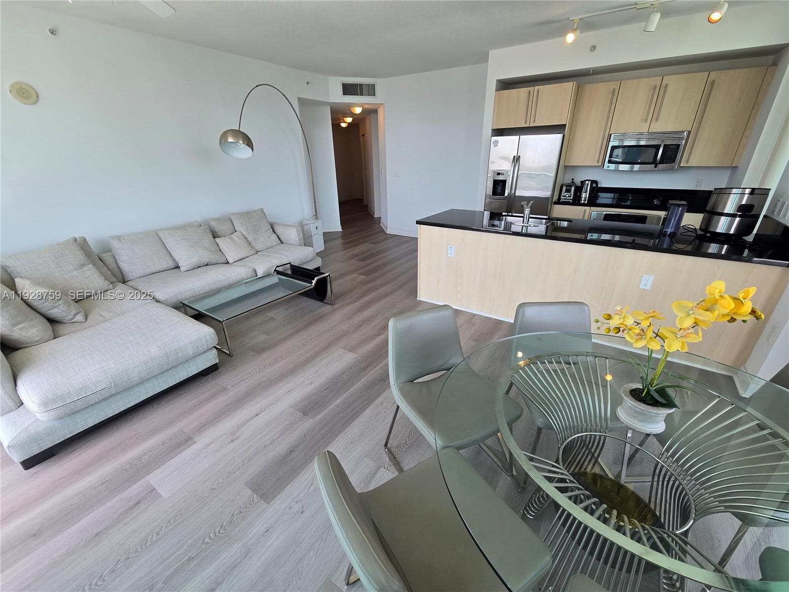 79 SW 12th St, Miami FL 33130