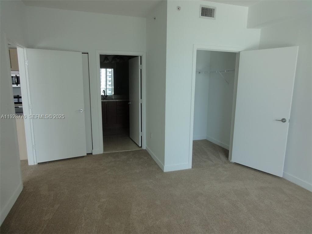 79 SW 12th St # 1203S, Miami FL 33130