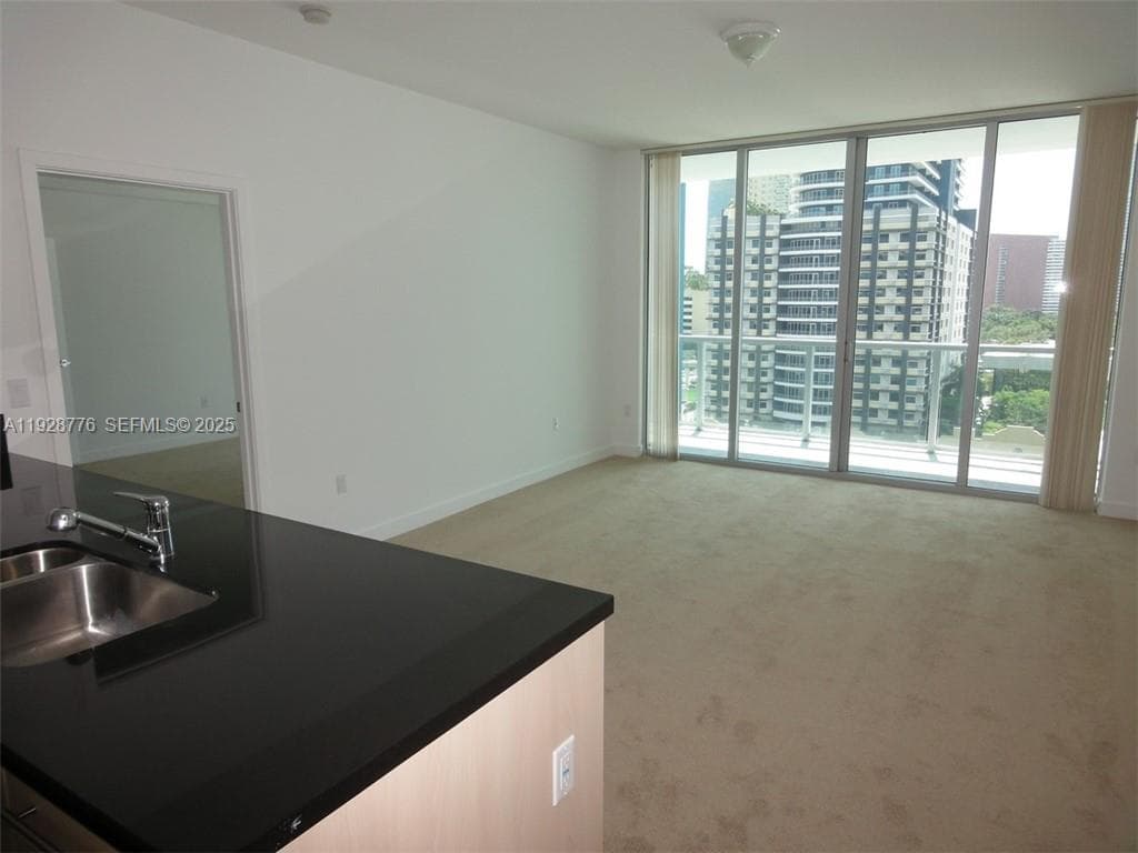 79 SW 12th St # 1203S, Miami FL 33130