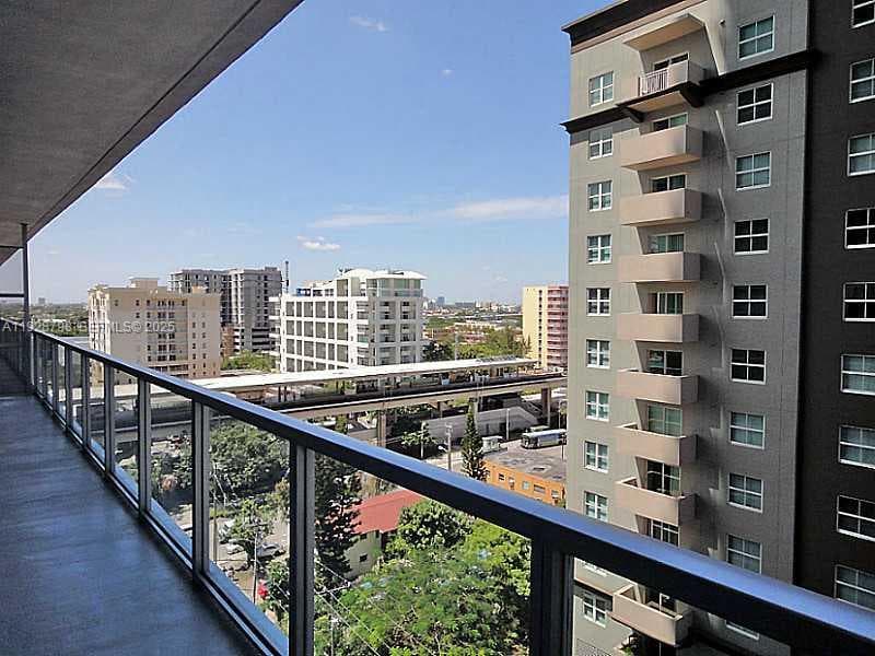 1111 SW 1st Ave # 1123N, Miami FL 33130