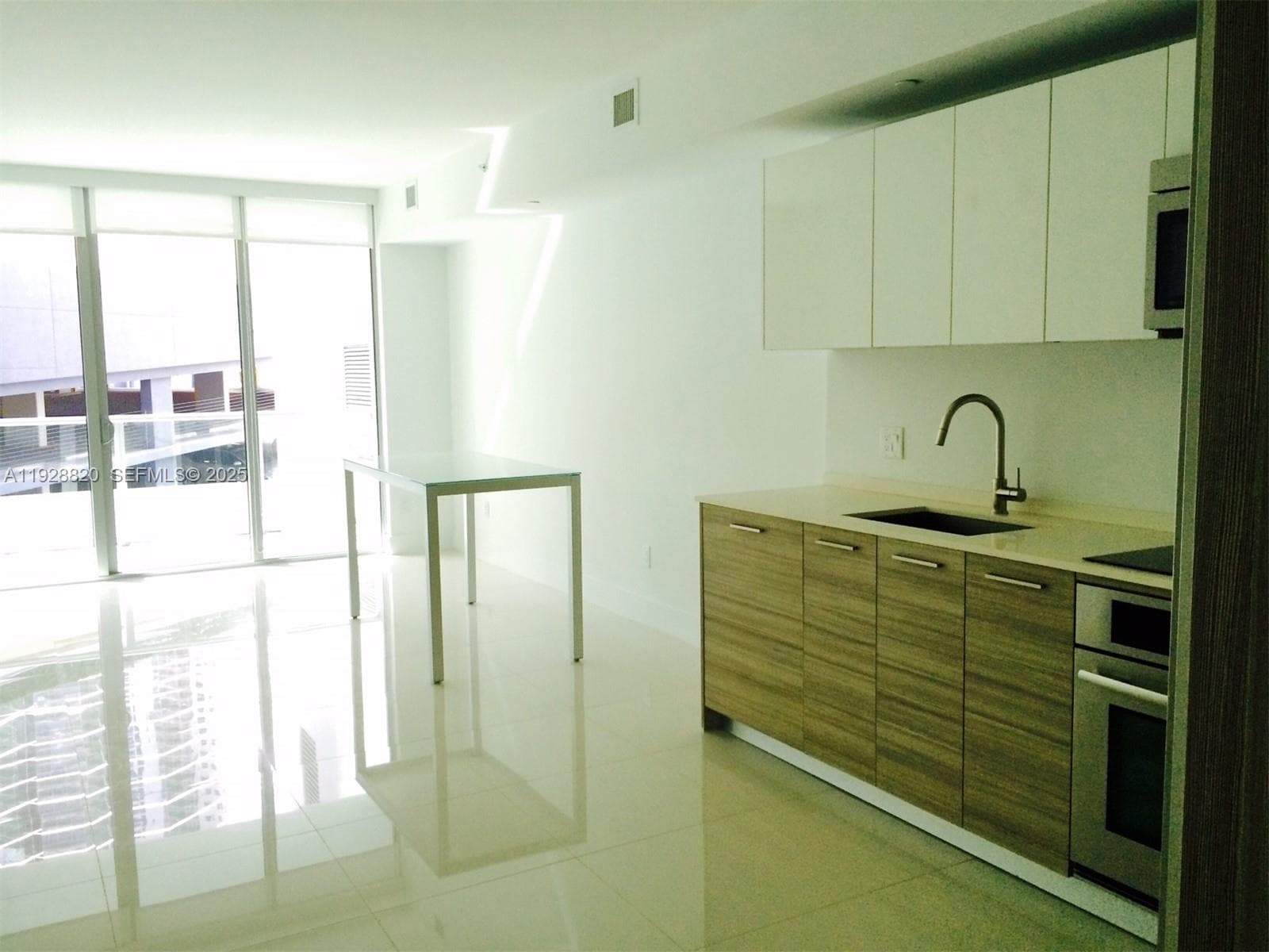 1300 BRICKELL BAY DR # 1100, Miami FL 33131