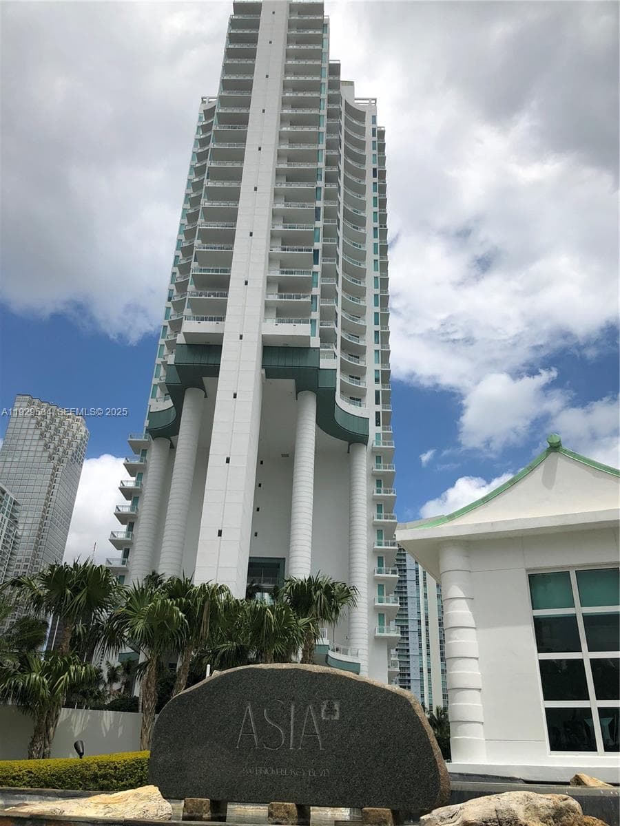 900 Brickell Key Blvd # 1602, Miami FL 33131