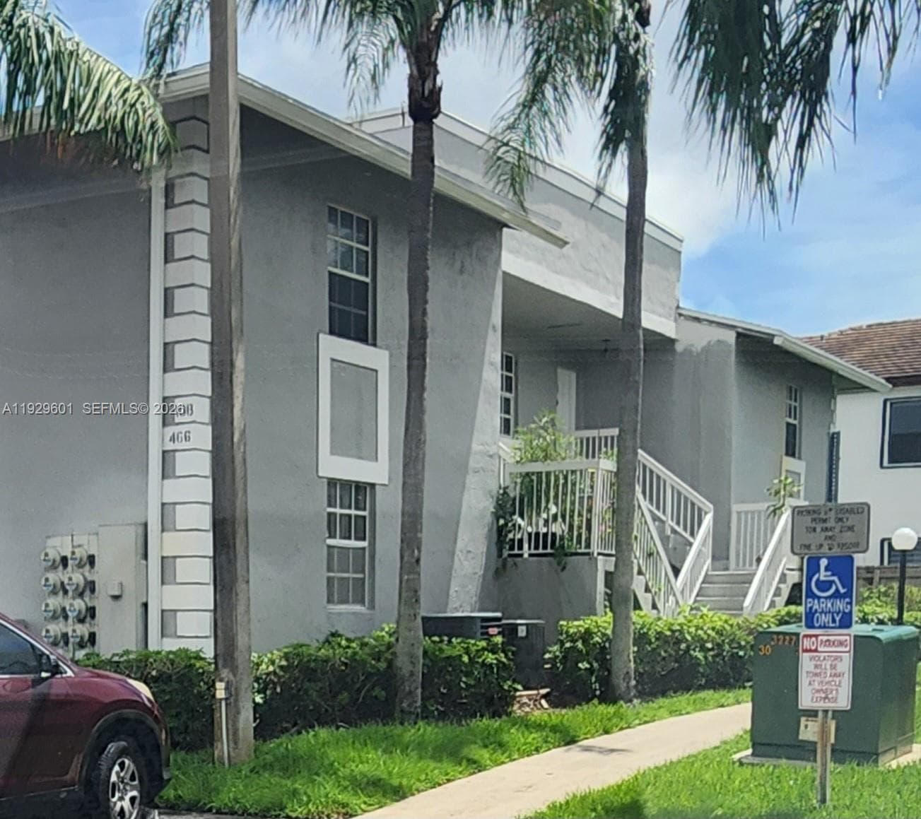 466 NE 210th Cir Ter # 10, Miami FL 33179