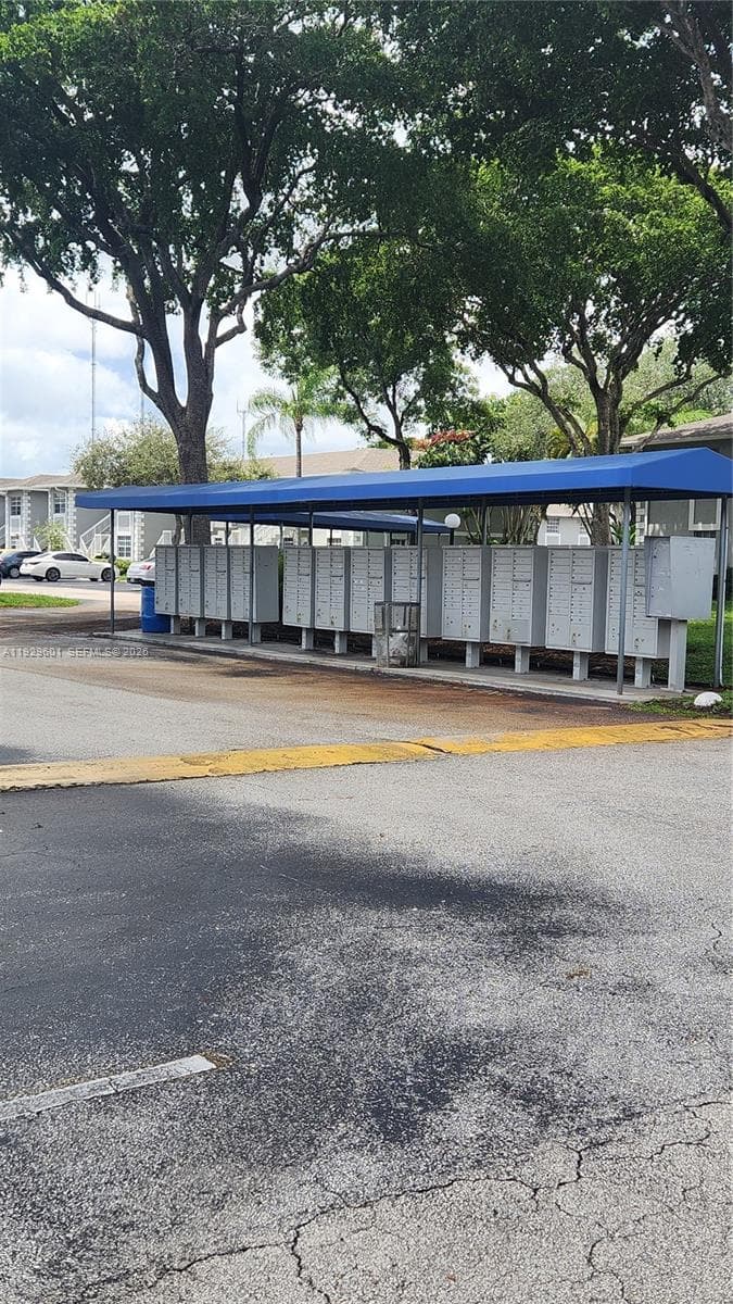 466 NE 210th Cir Ter # 10, Miami FL 33179