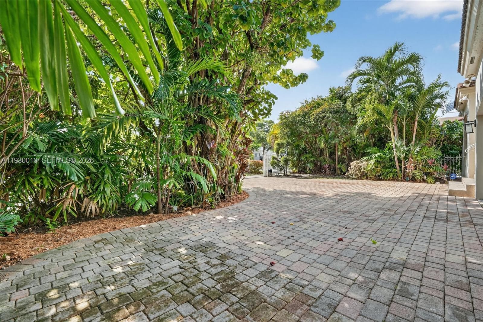 2913 SW 13th St, Miami FL 33145