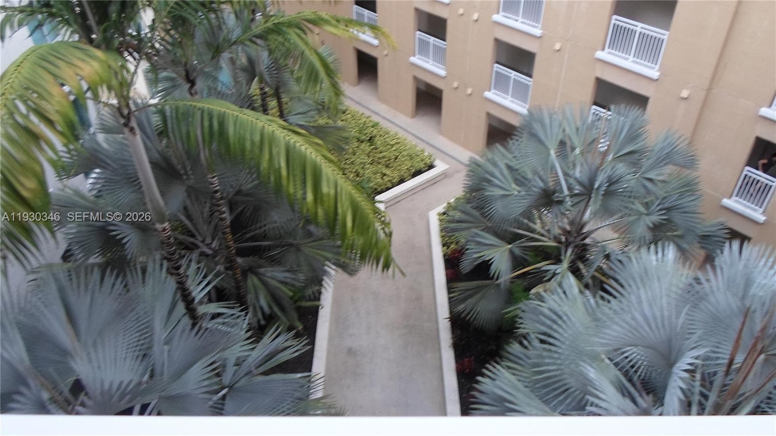 7275 SW 90th Way # 611, Miami FL 33156
