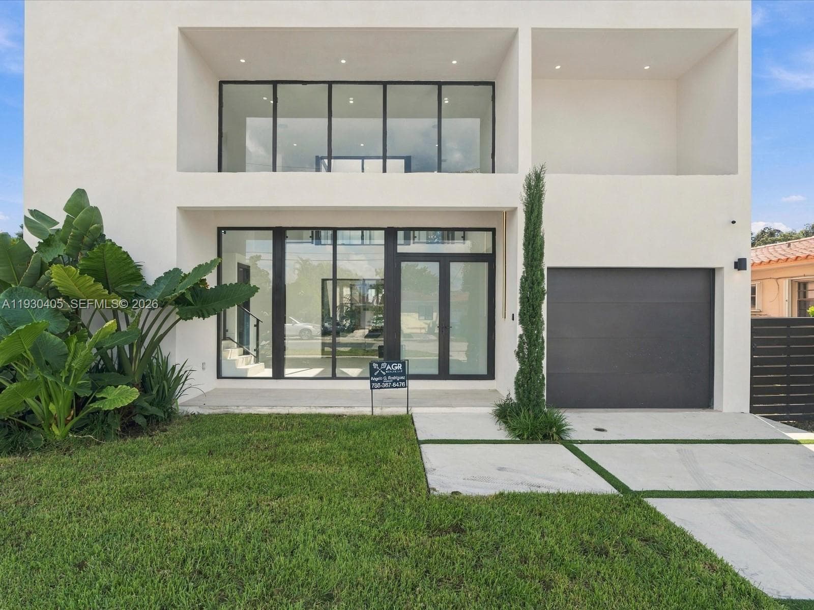 2484 SW 18th St, Miami FL 33145