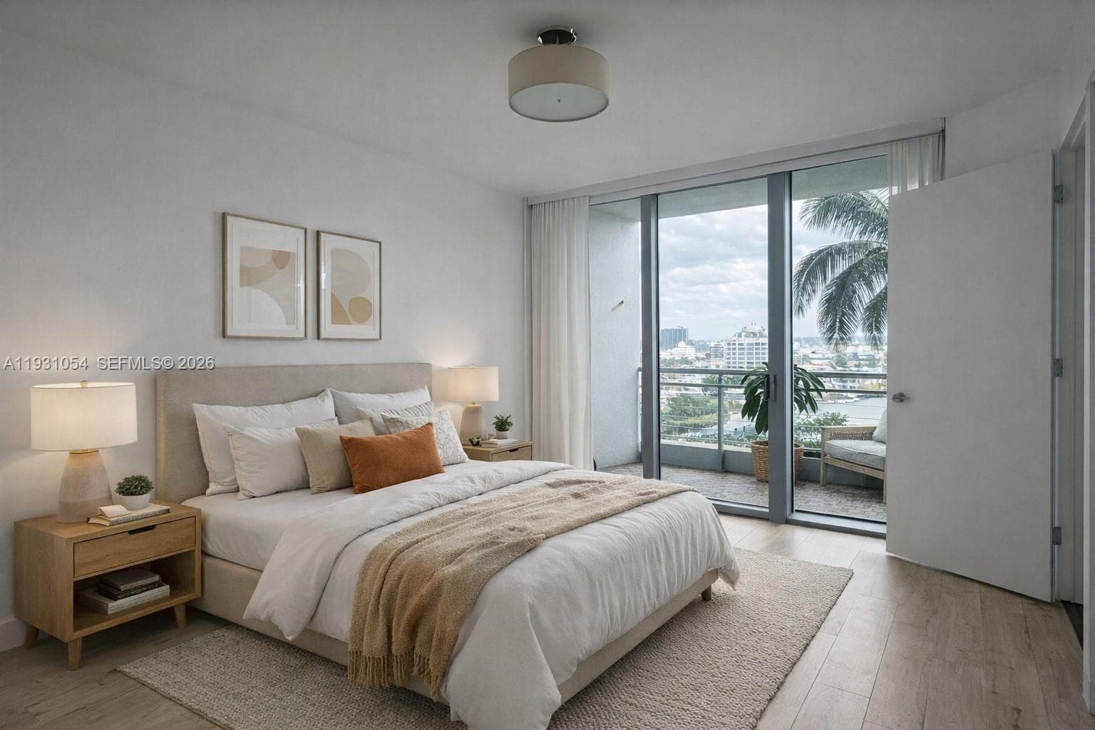 92 SW 3rd St # 1408, Miami FL 33130