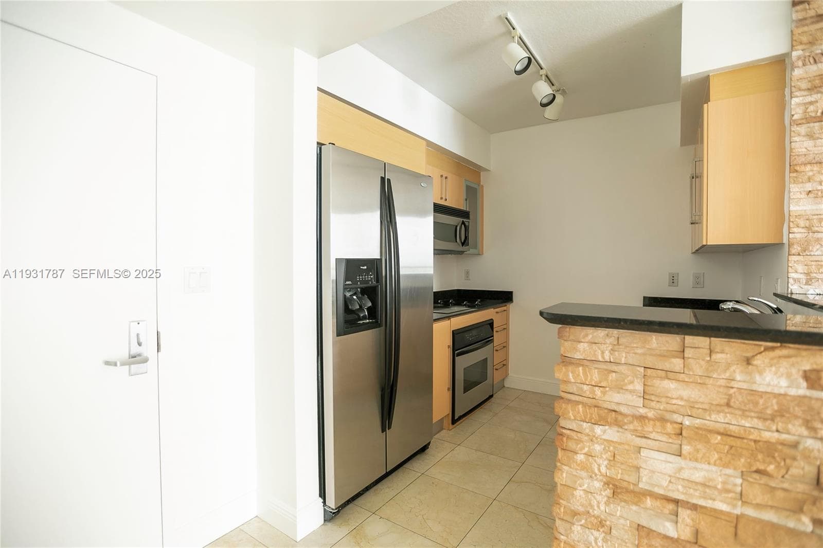 335 S Biscayne Blvd # 2710, Miami FL 33131