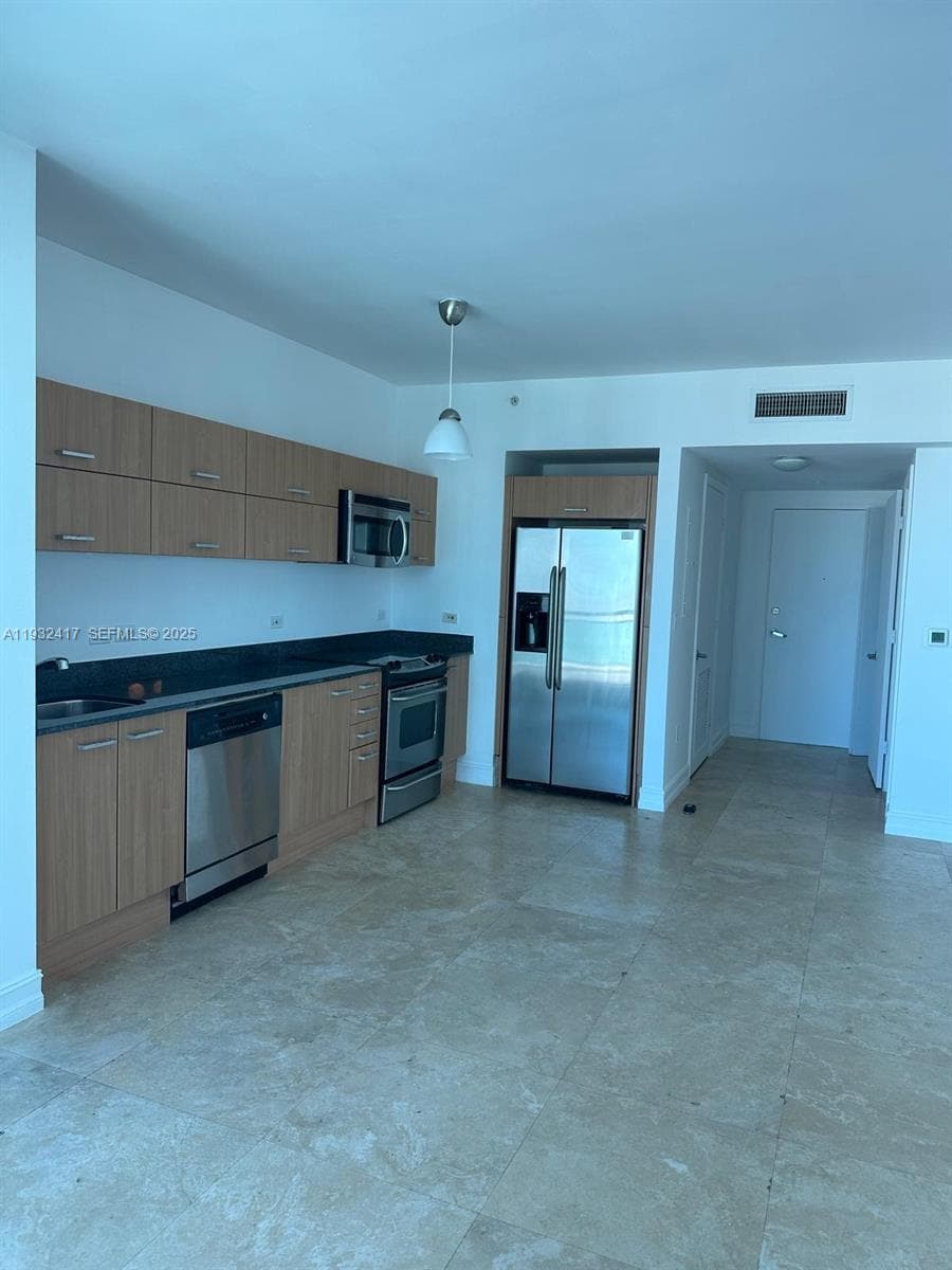 350 S Miami Ave # 2913, Miami FL 33130