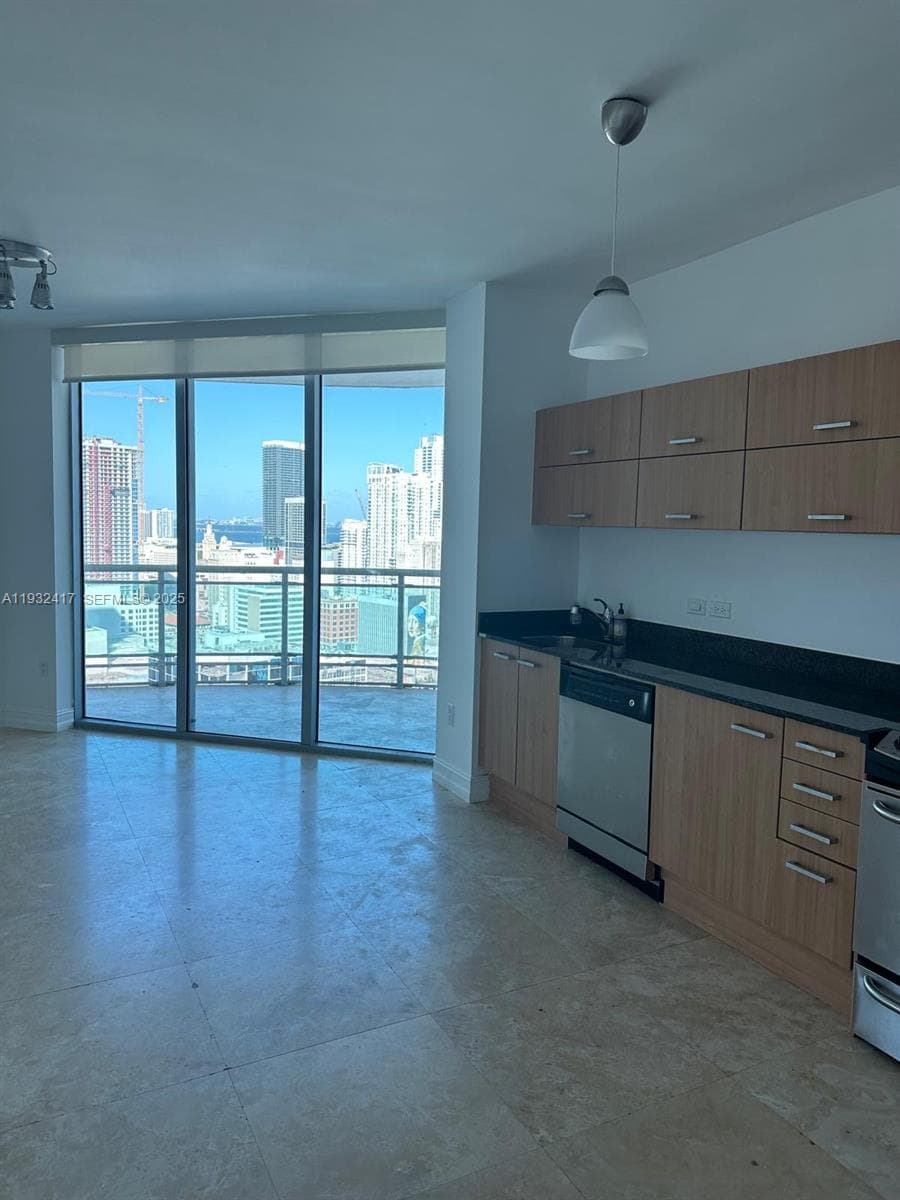 350 S Miami Ave # 2913, Miami FL 33130