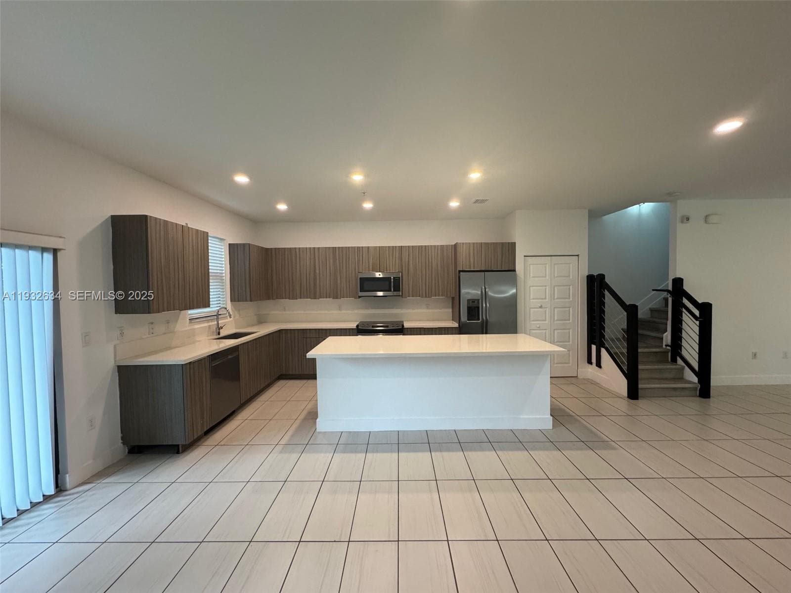 10461 NW 82nd St # 6, Doral FL 33178