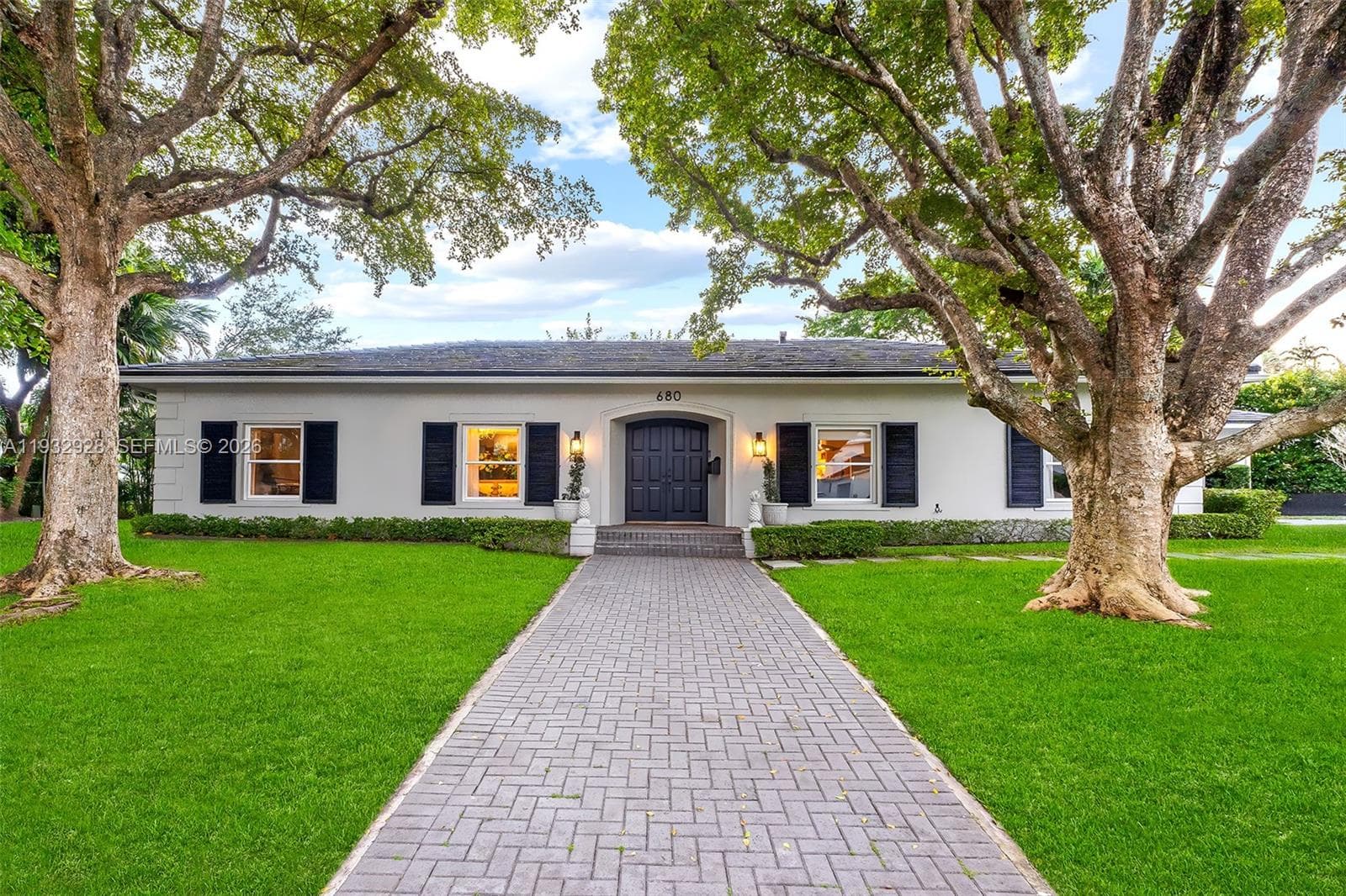 680 Buttonwood Ln, Miami FL 33137