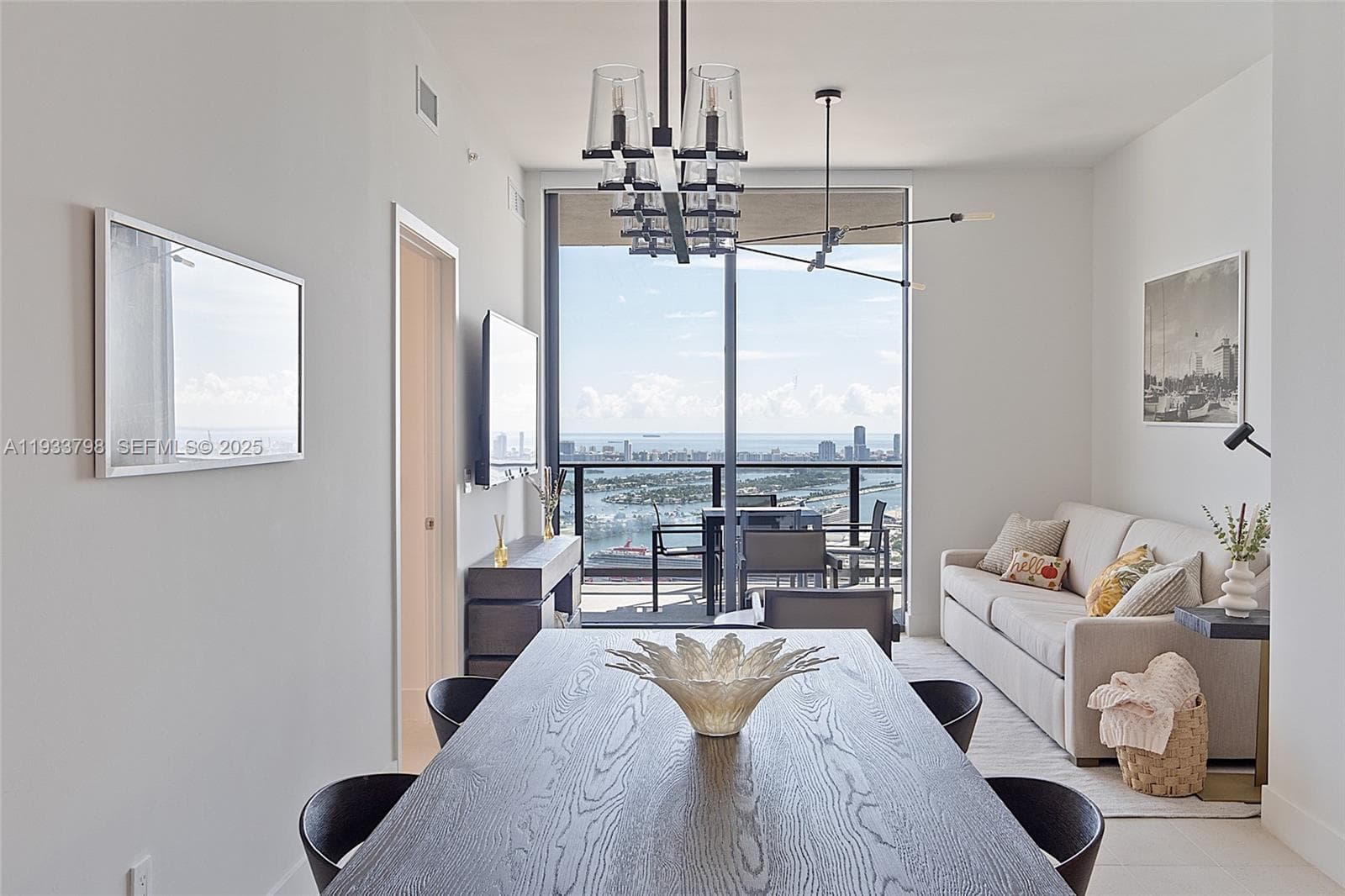 159 NE 6th St # 5015, Miami FL 33132