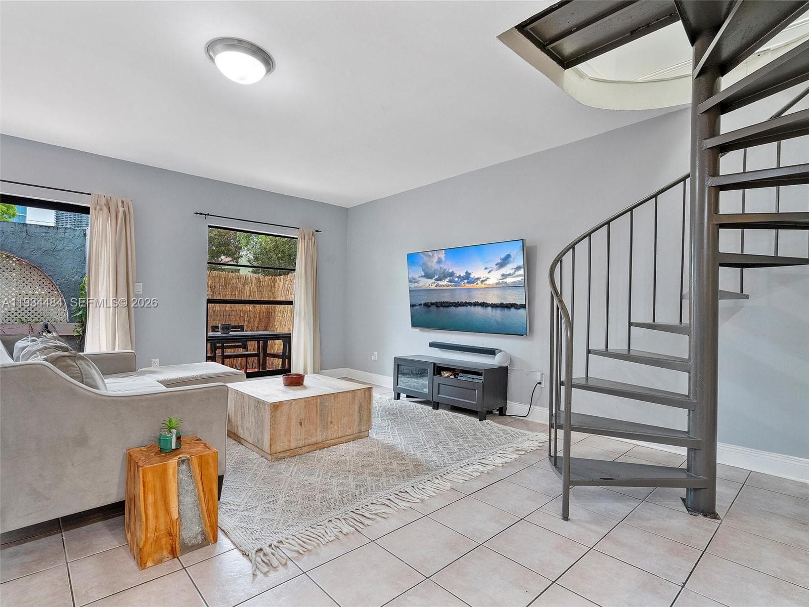 515 NE 38th St # 10, Miami FL 33137