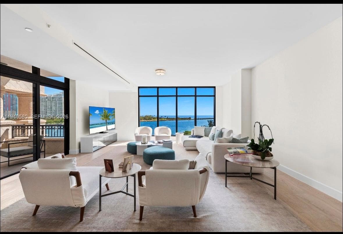 7055 Fisher Island Dr # 7055, Miami Beach FL 33109