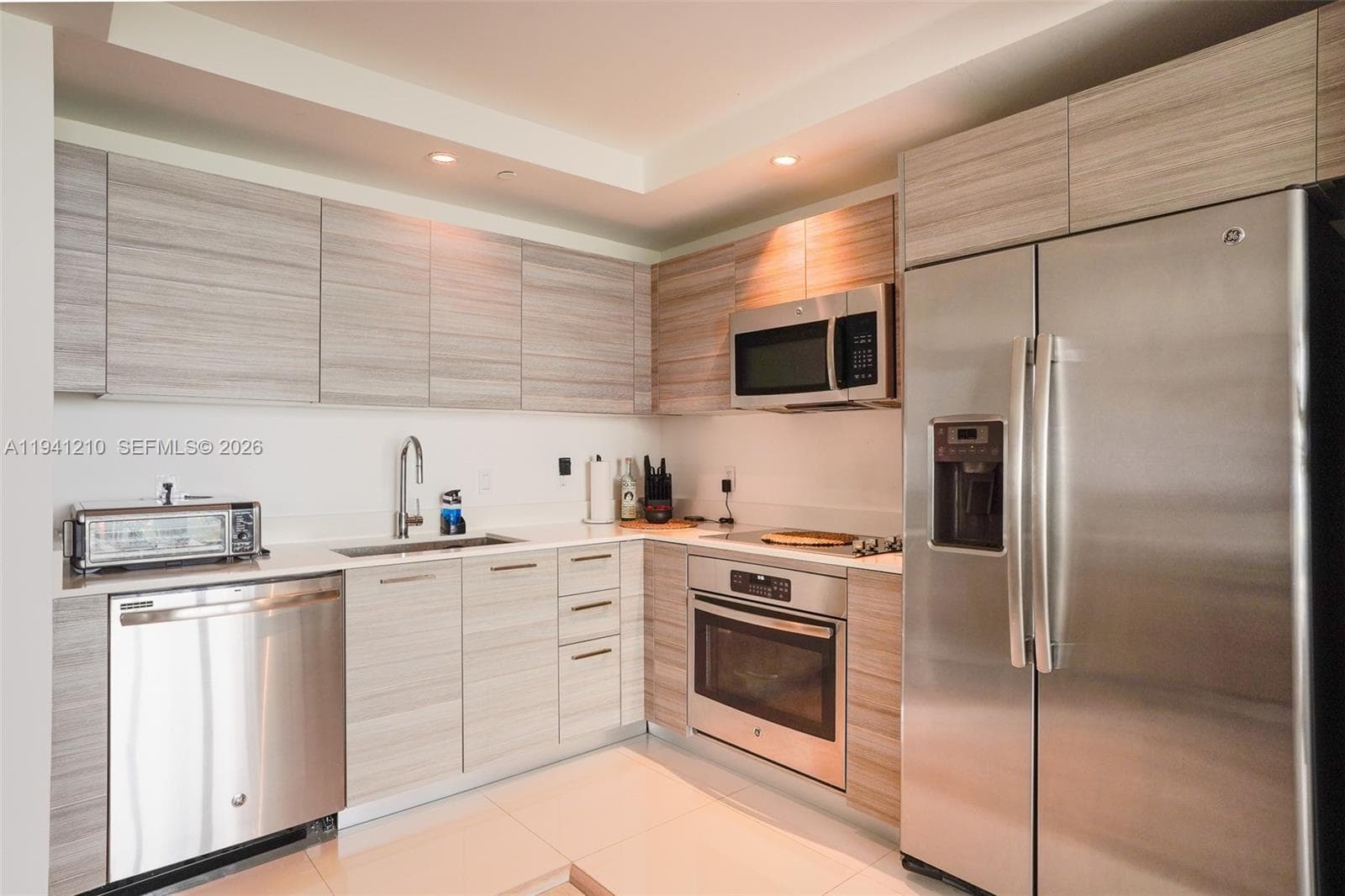 121 NE 34th St # 2711, Miami FL 33137