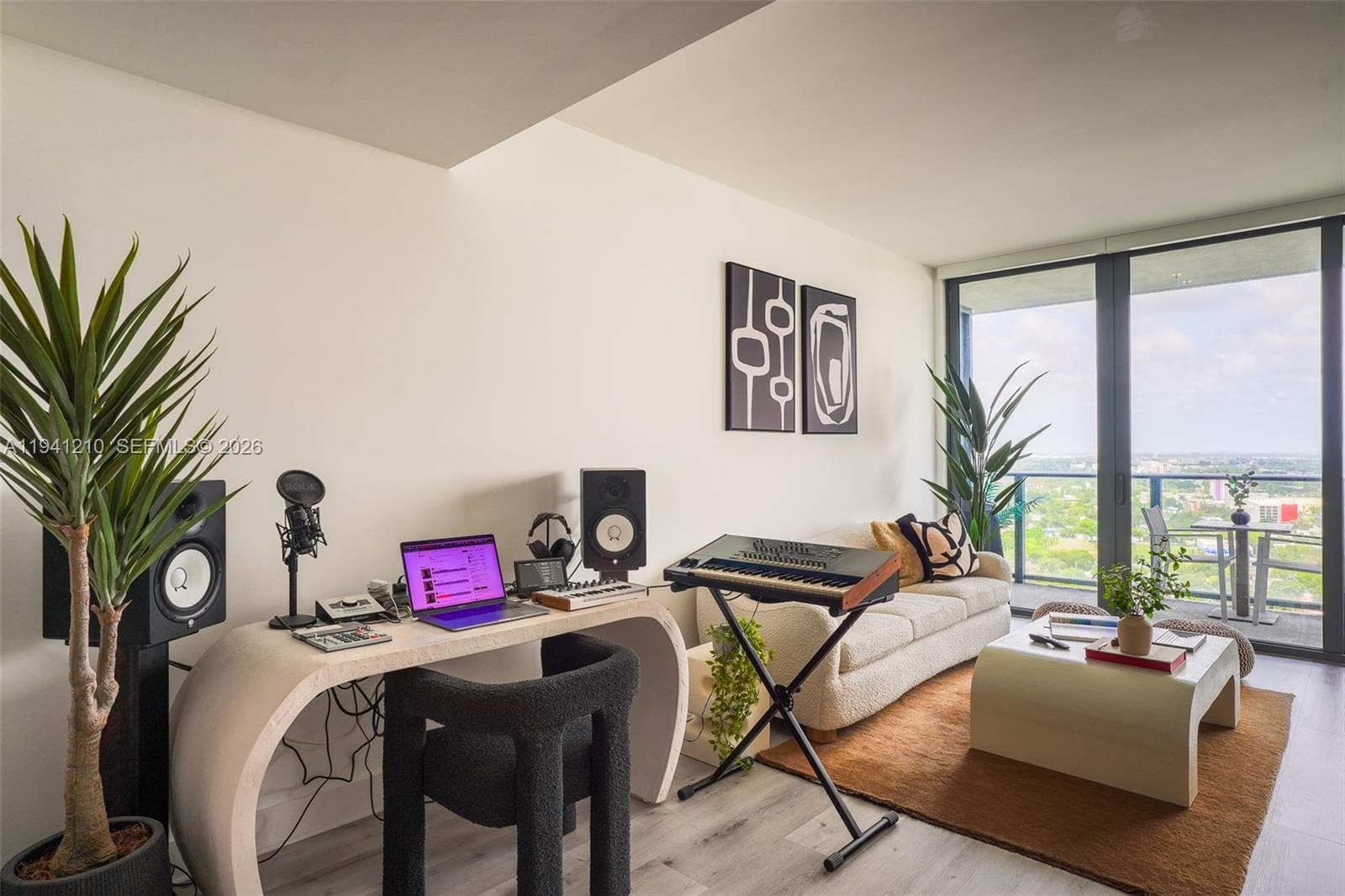 121 NE 34th St # 2711, Miami FL 33137