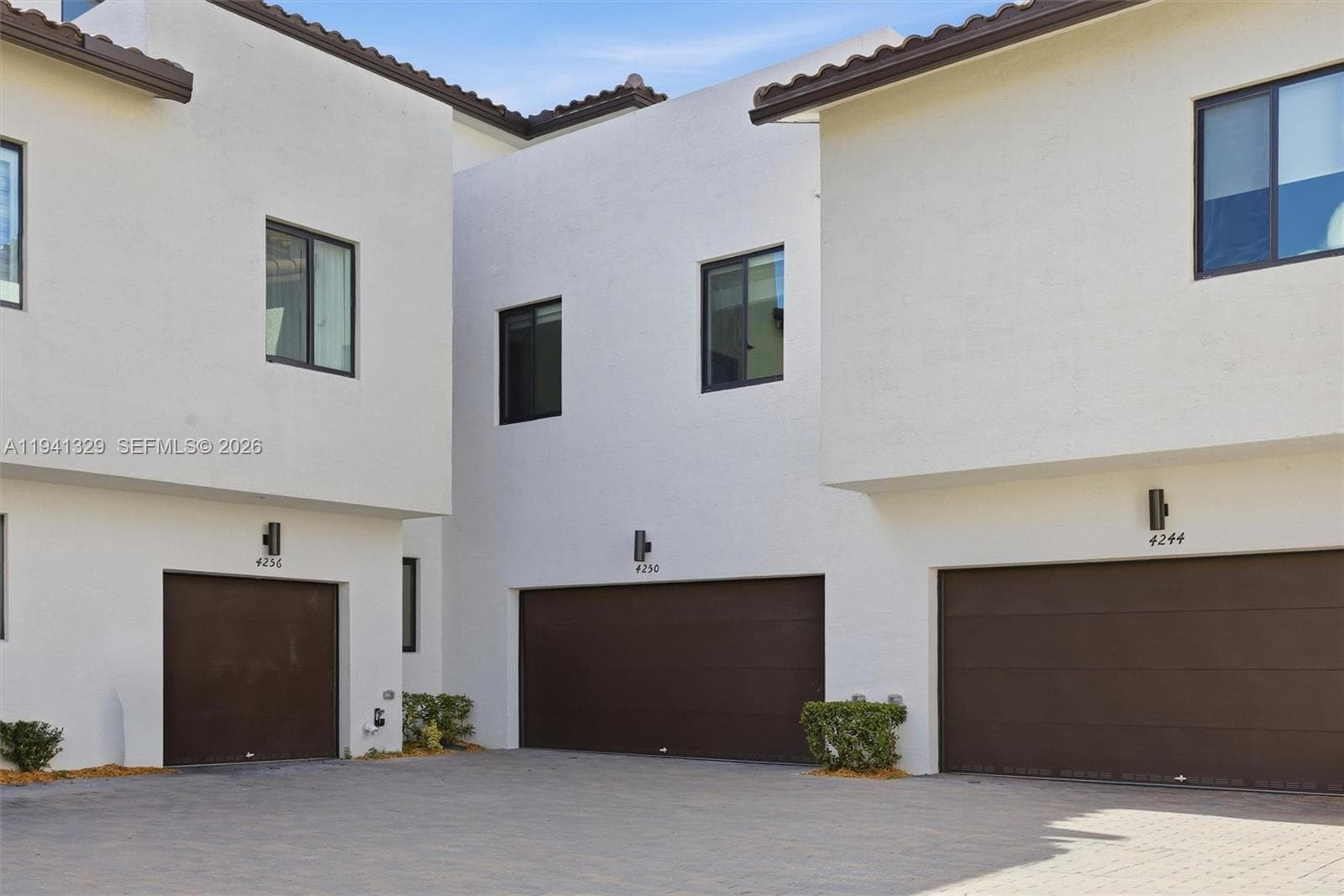 4250 NW 83rd Ave, Doral FL 33166