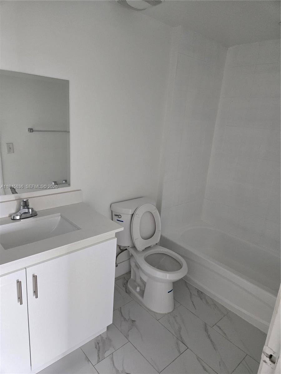 275 NE 18th St # 503, Miami FL 33132
