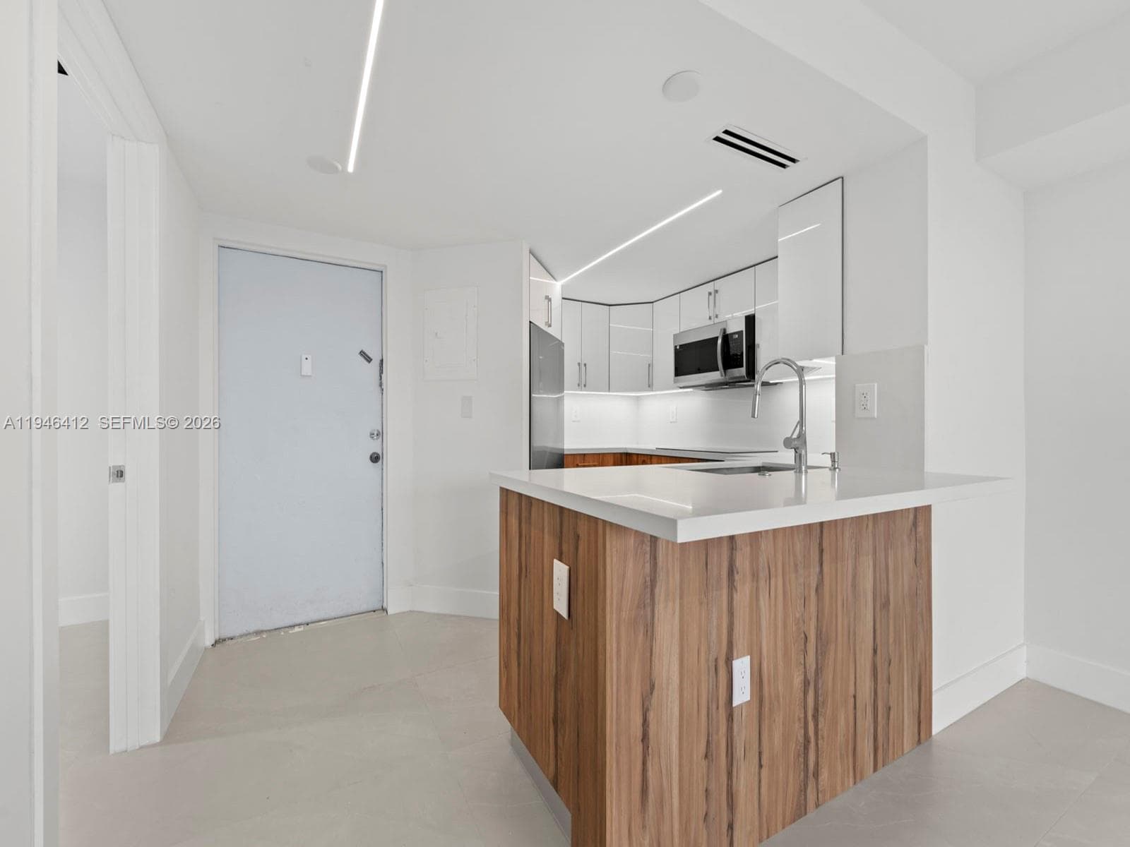 8215 SW 152nd Ave # 308, Miami FL 33193