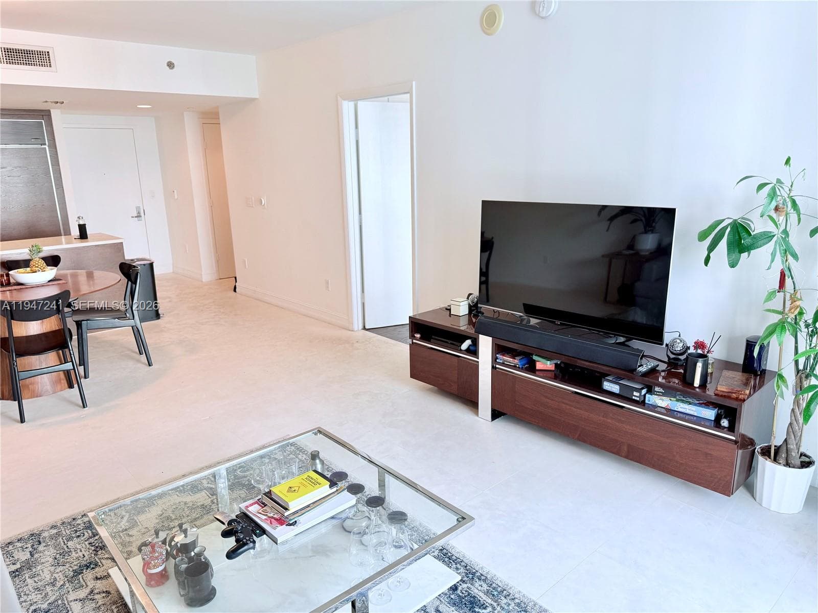 465 Brickell Ave # 2906, Miami FL 33131