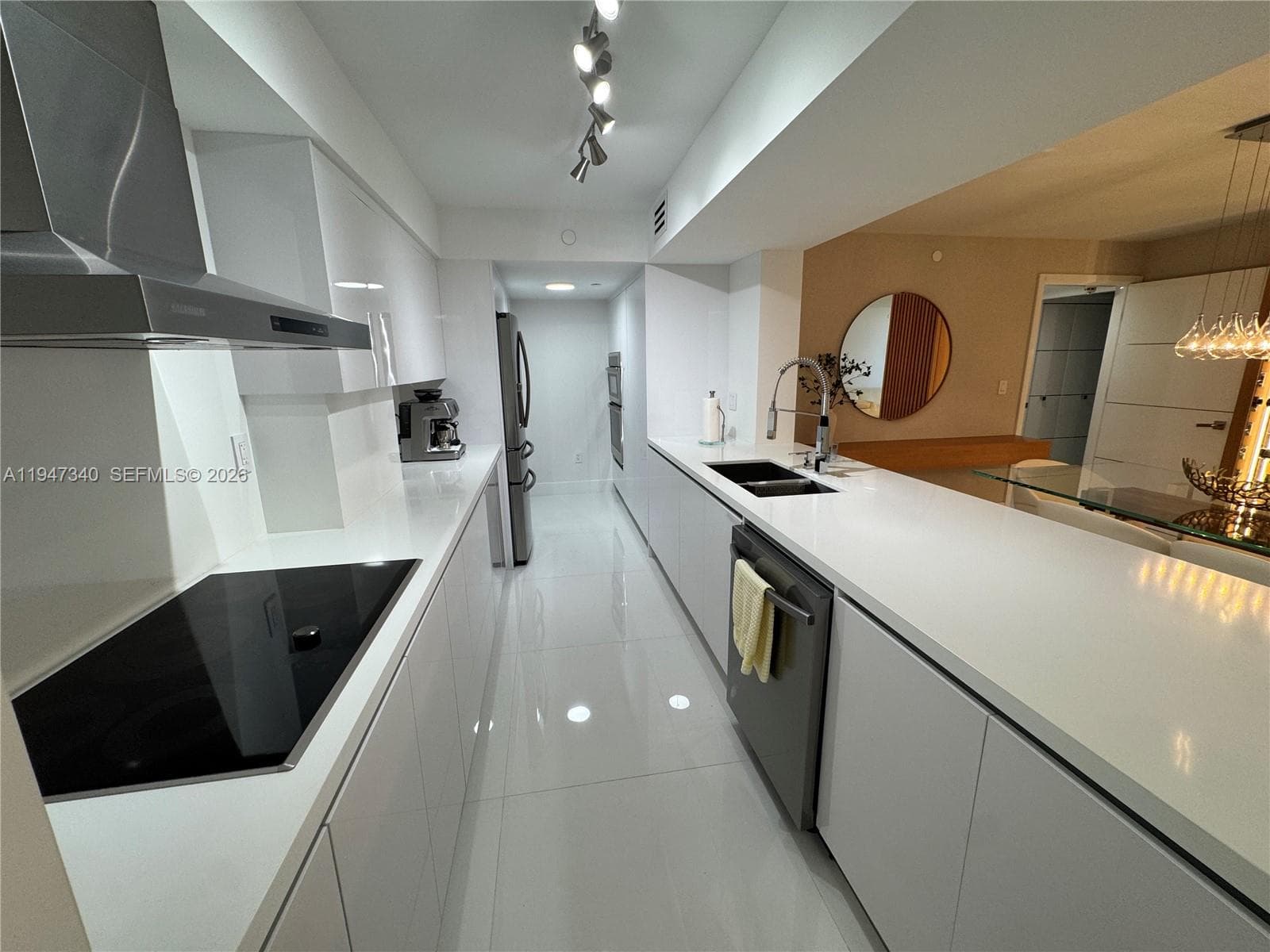 5757 Collins Ave # 504, Miami Beach FL 33140